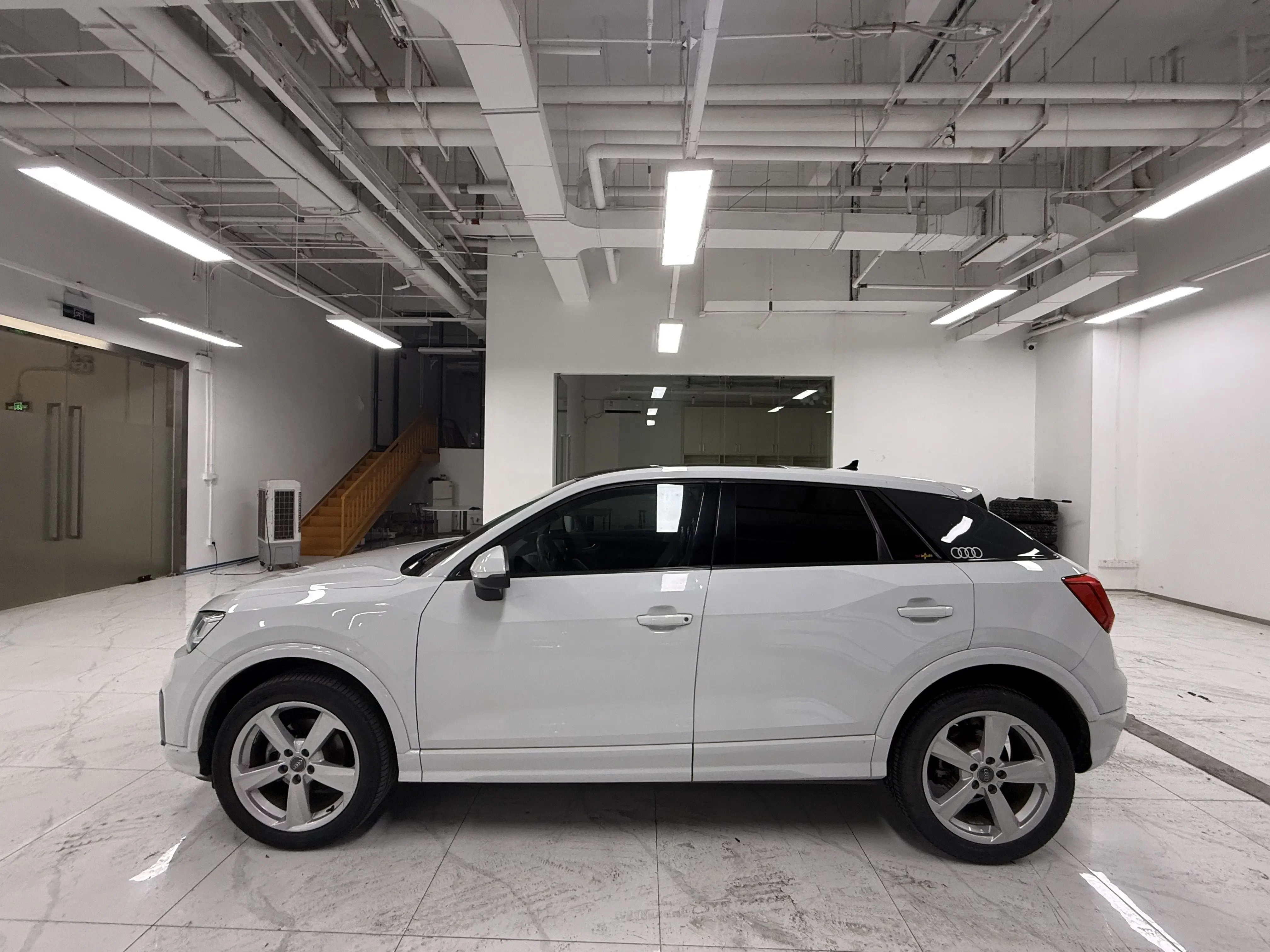 Audi Q2L