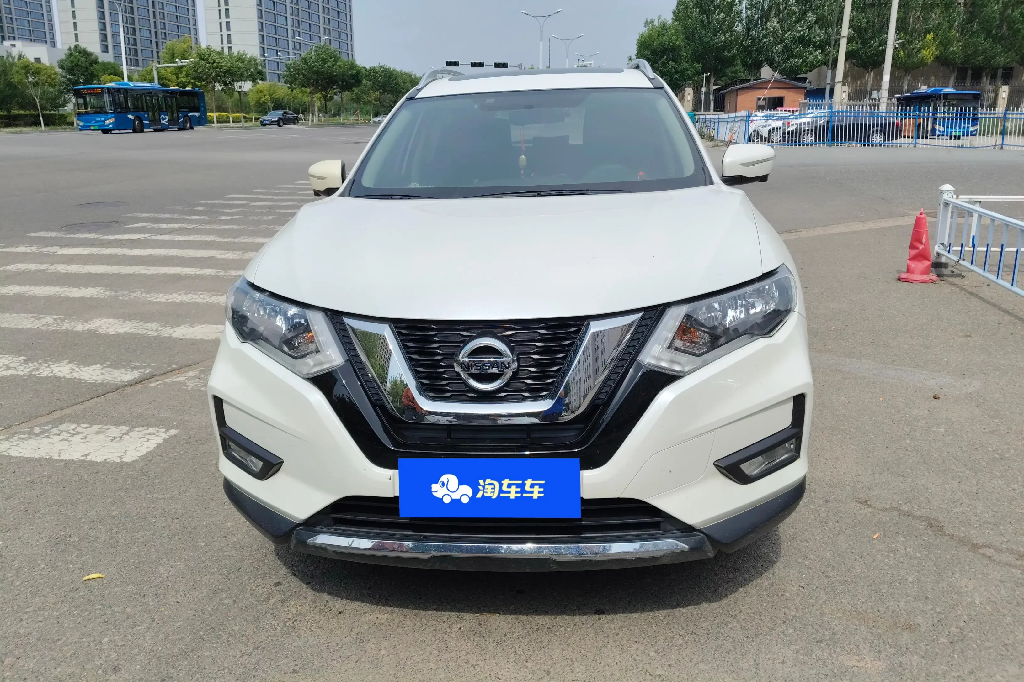 Nissan X-Trail (Qijun)  из Китая