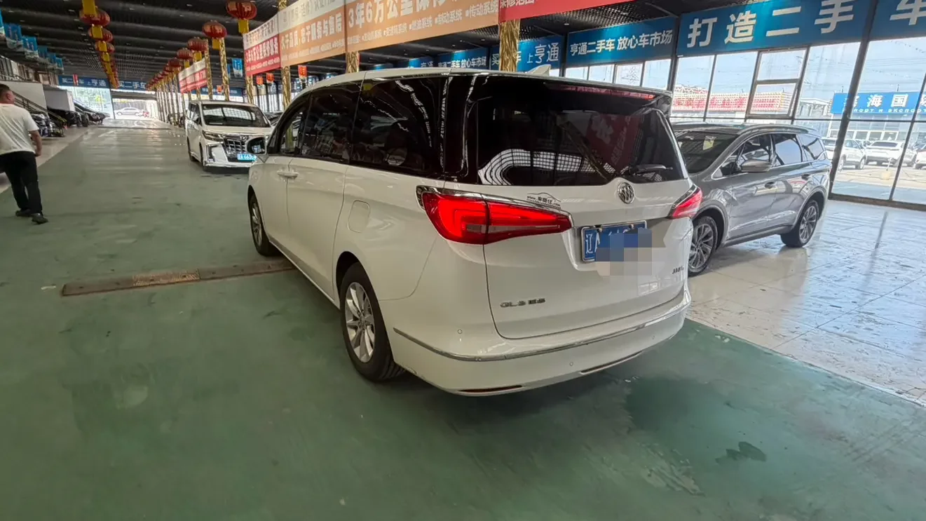 Buick GL8