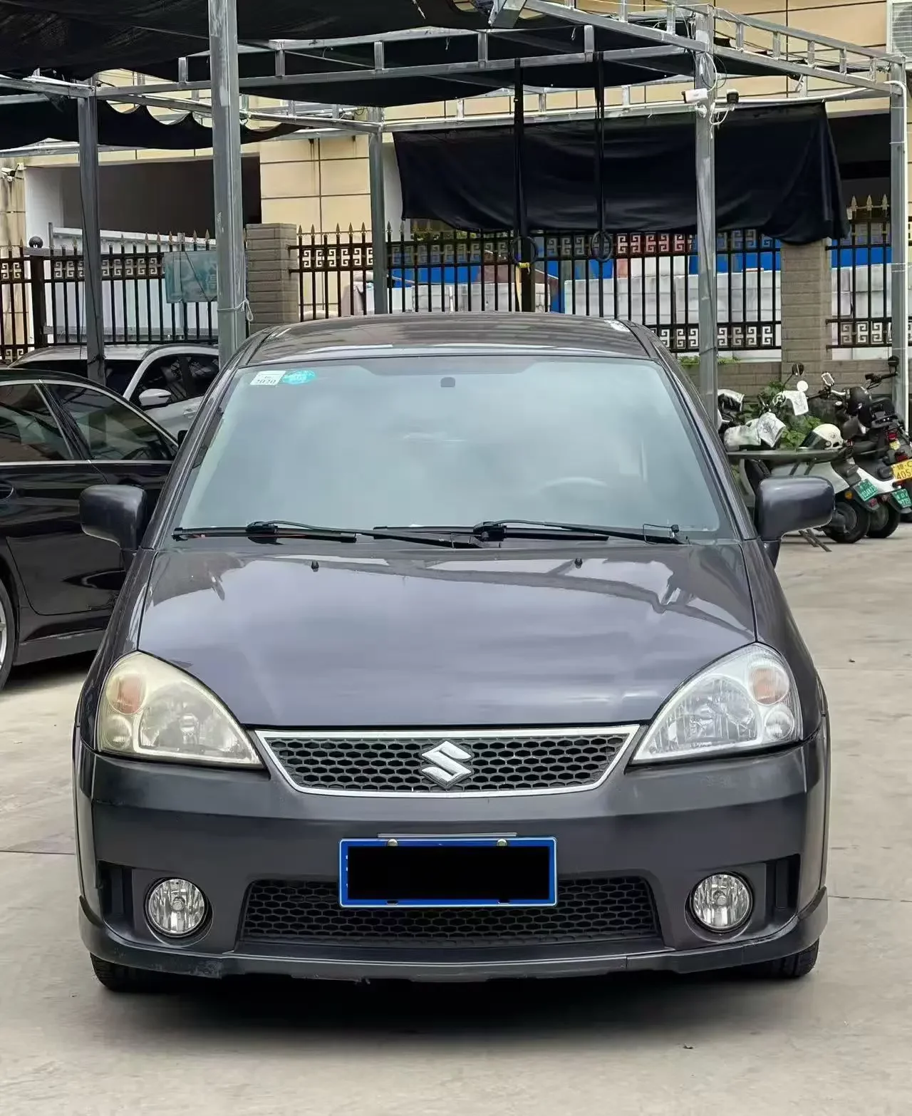 Suzuki Liana