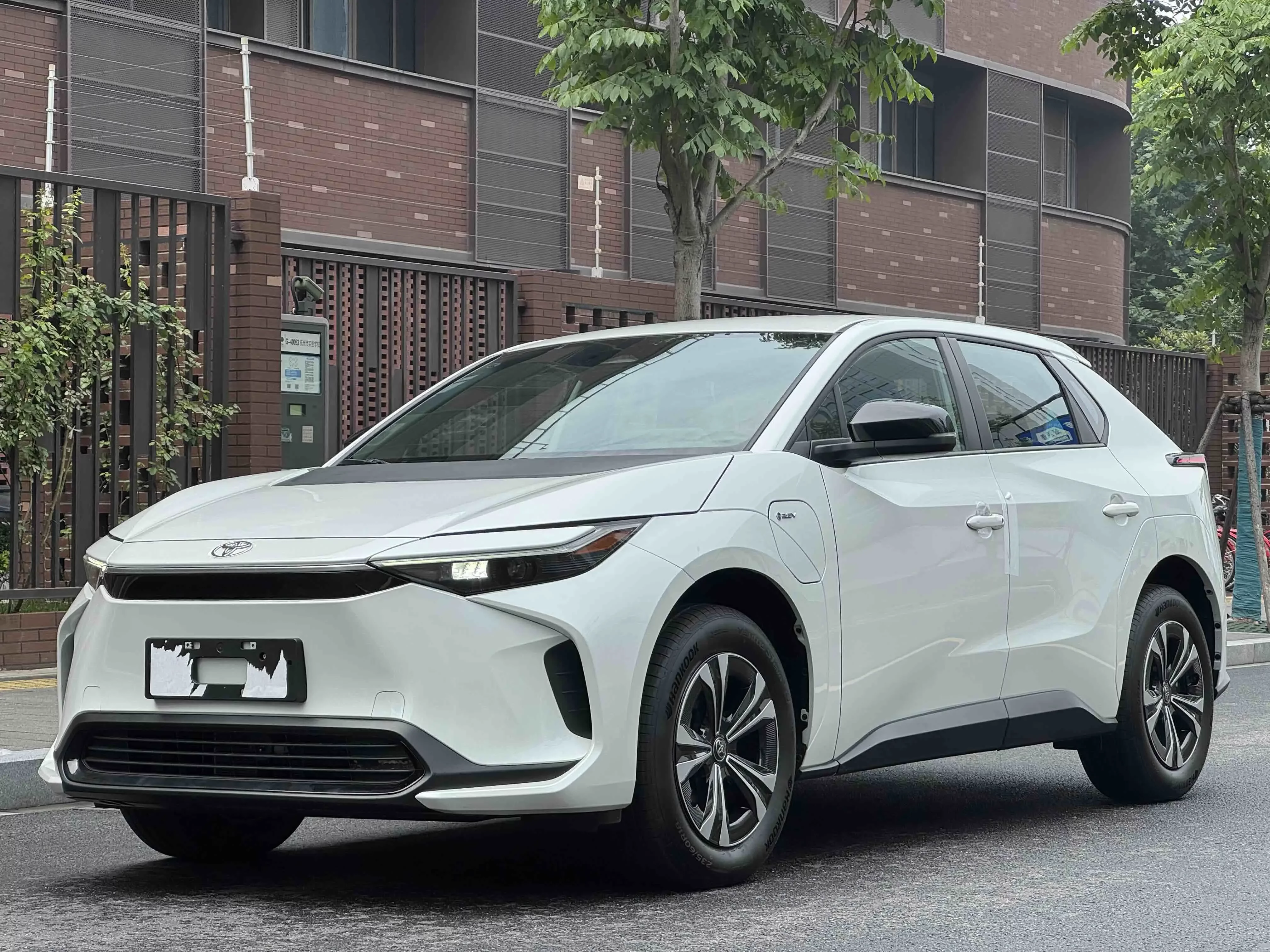 Toyota Bozhi 4X