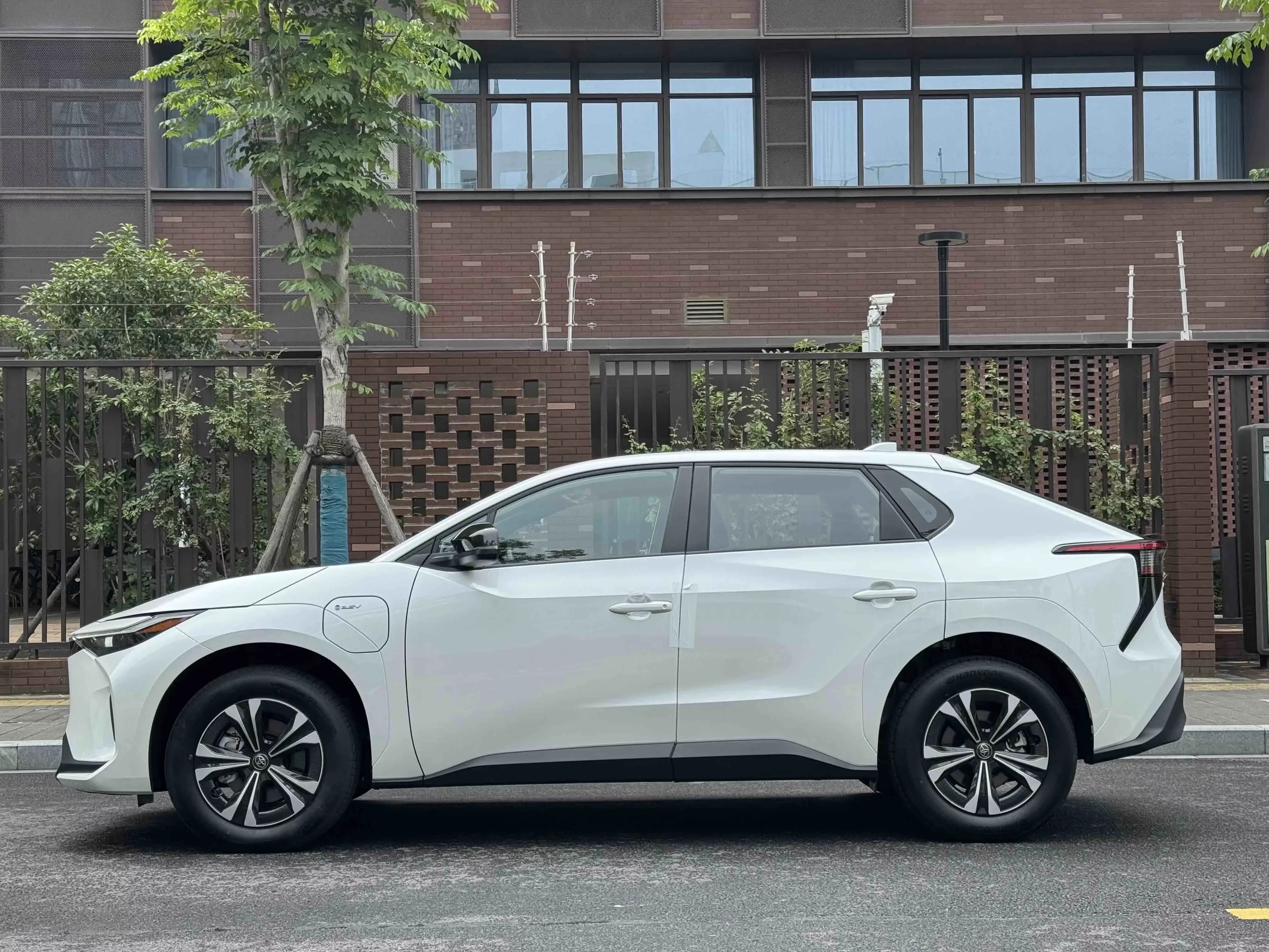 Toyota Bozhi 4X