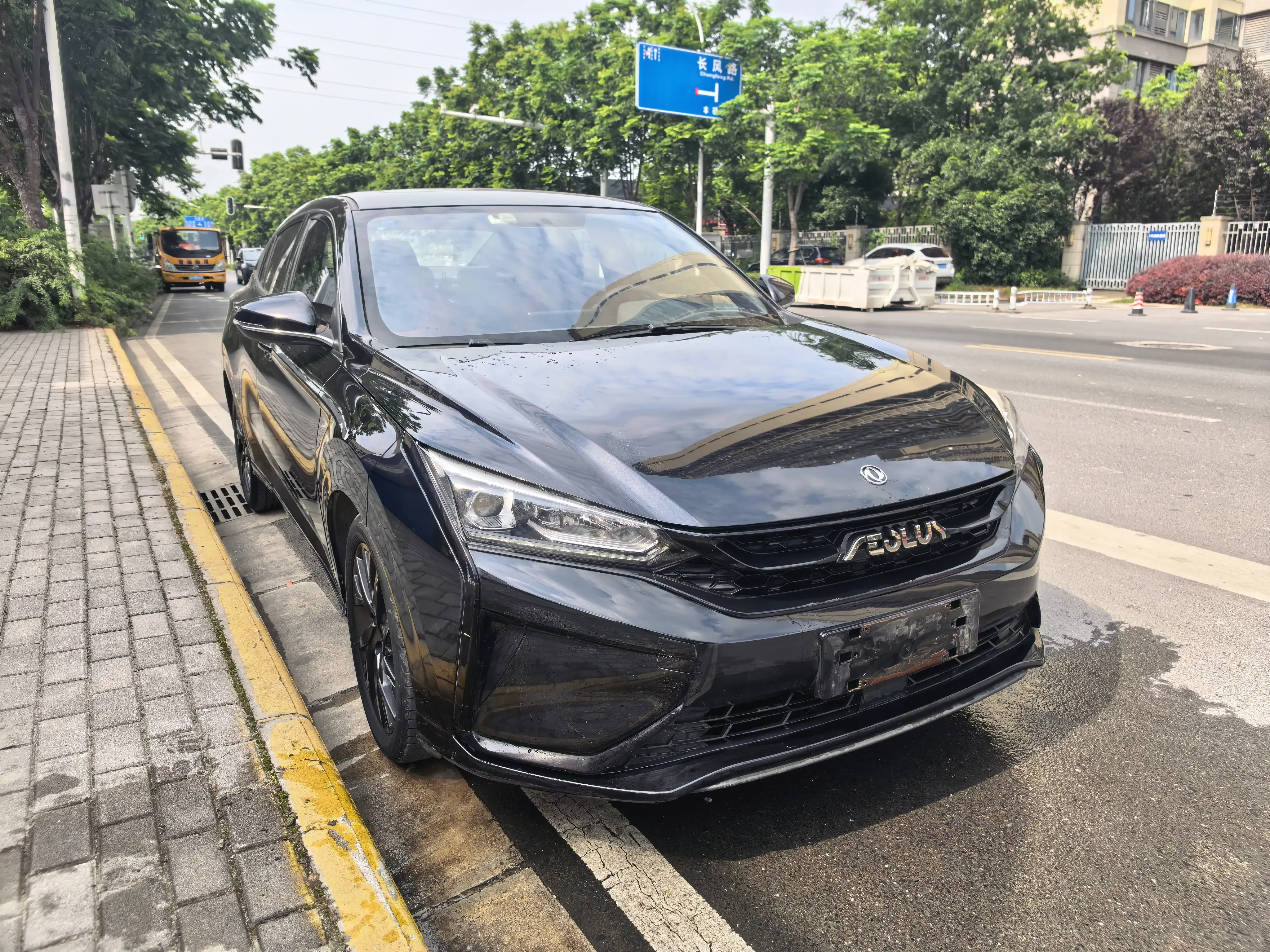 Dongfeng Yixuan