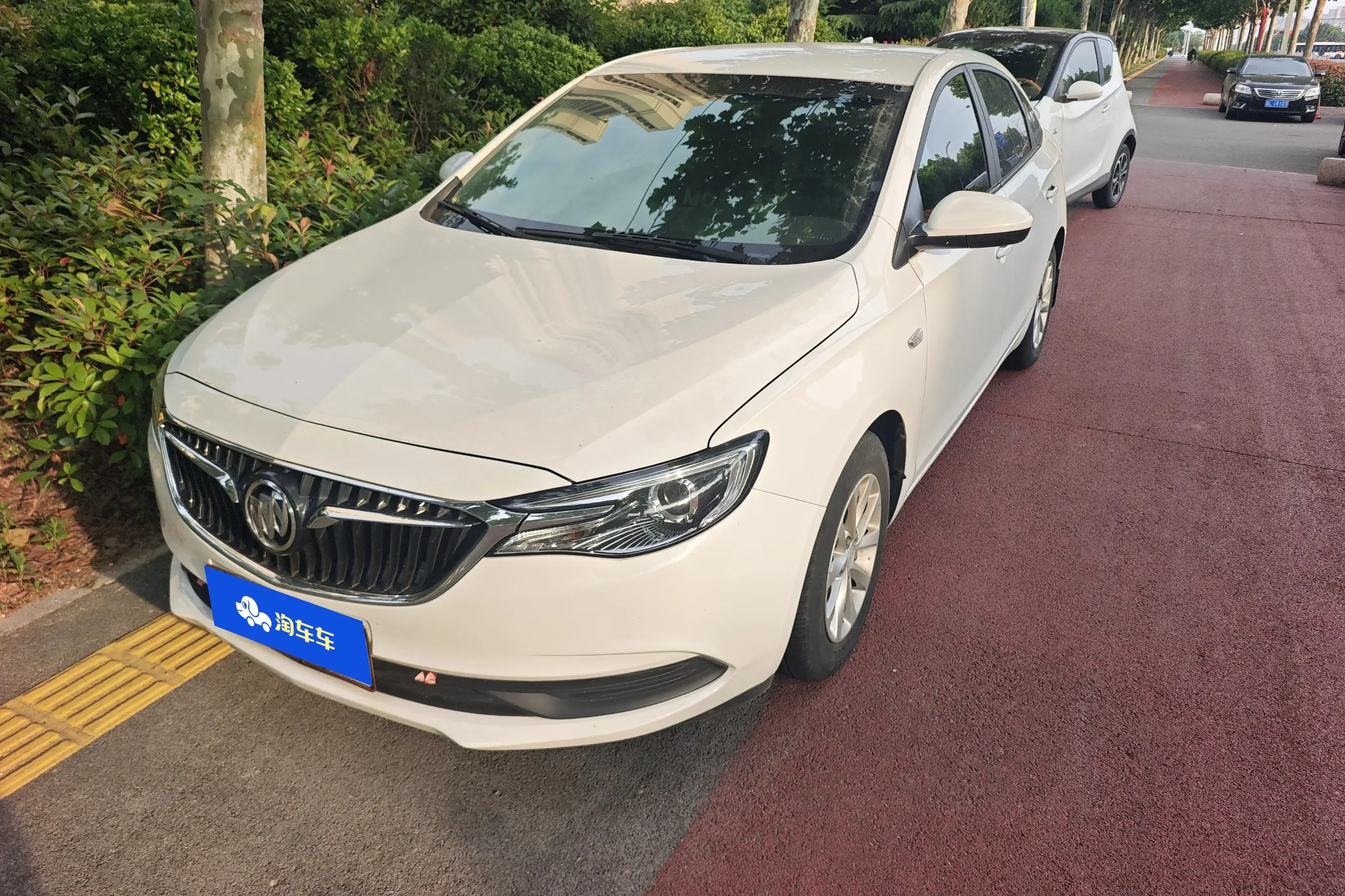 Buick Yinglang