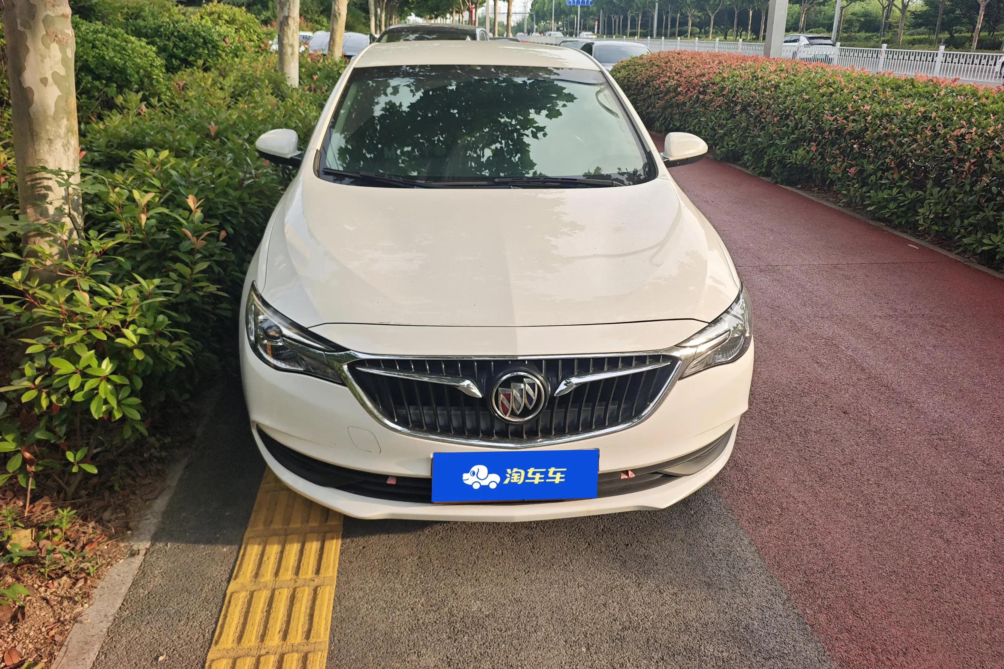 Buick Yinglang