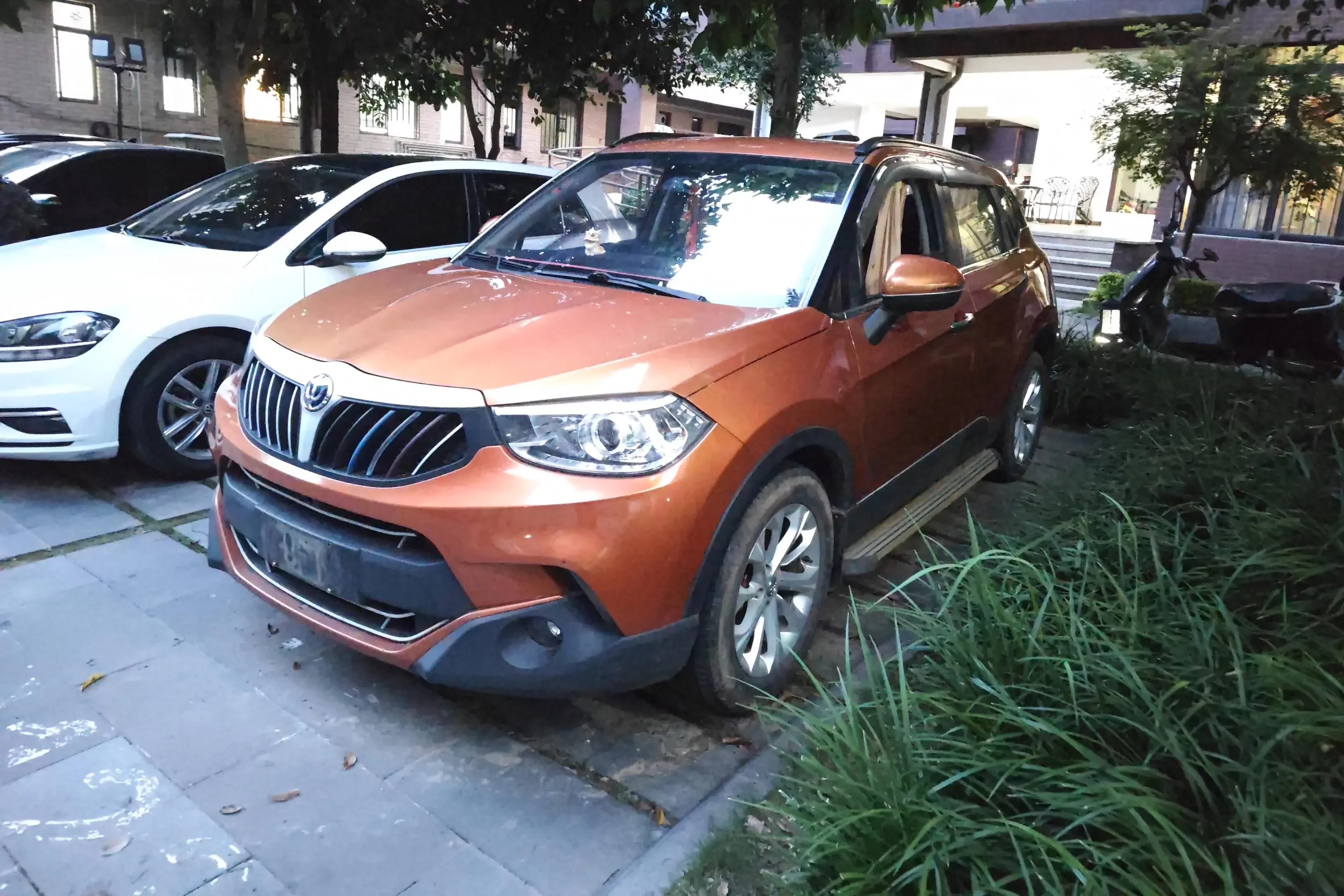 Brilliance China V3