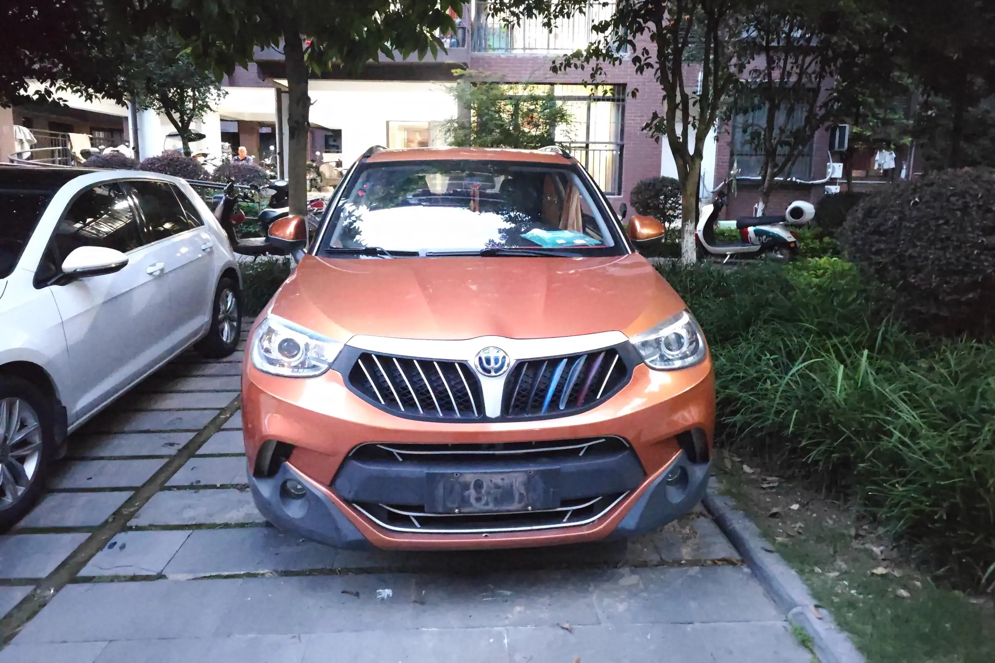 Brilliance China V3