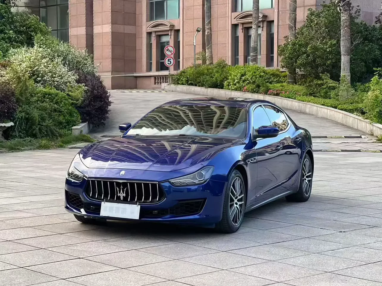 Maserati President  из Китая