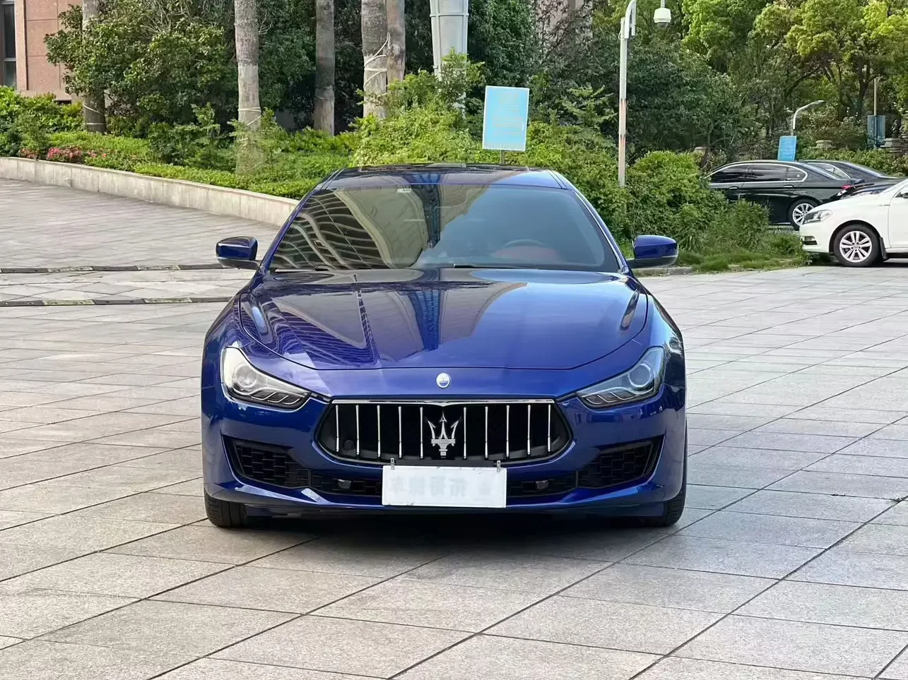Maserati President  из Китая