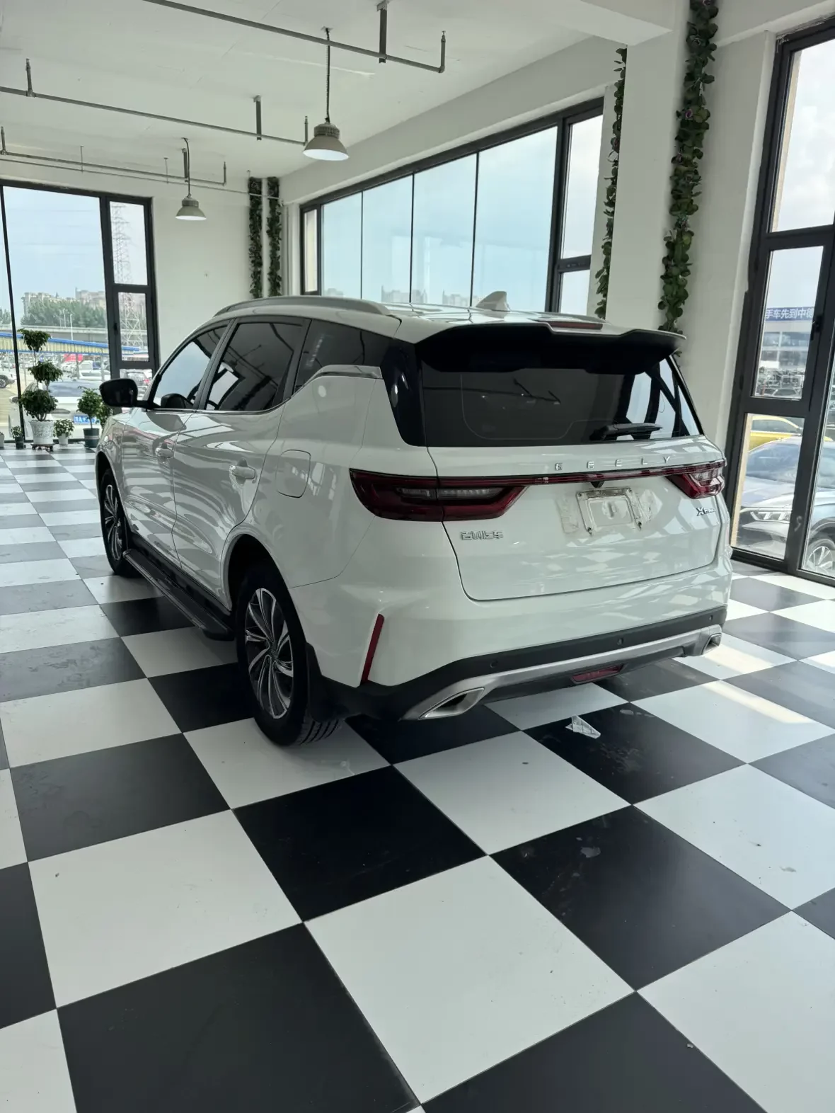 Geely Vision X6
