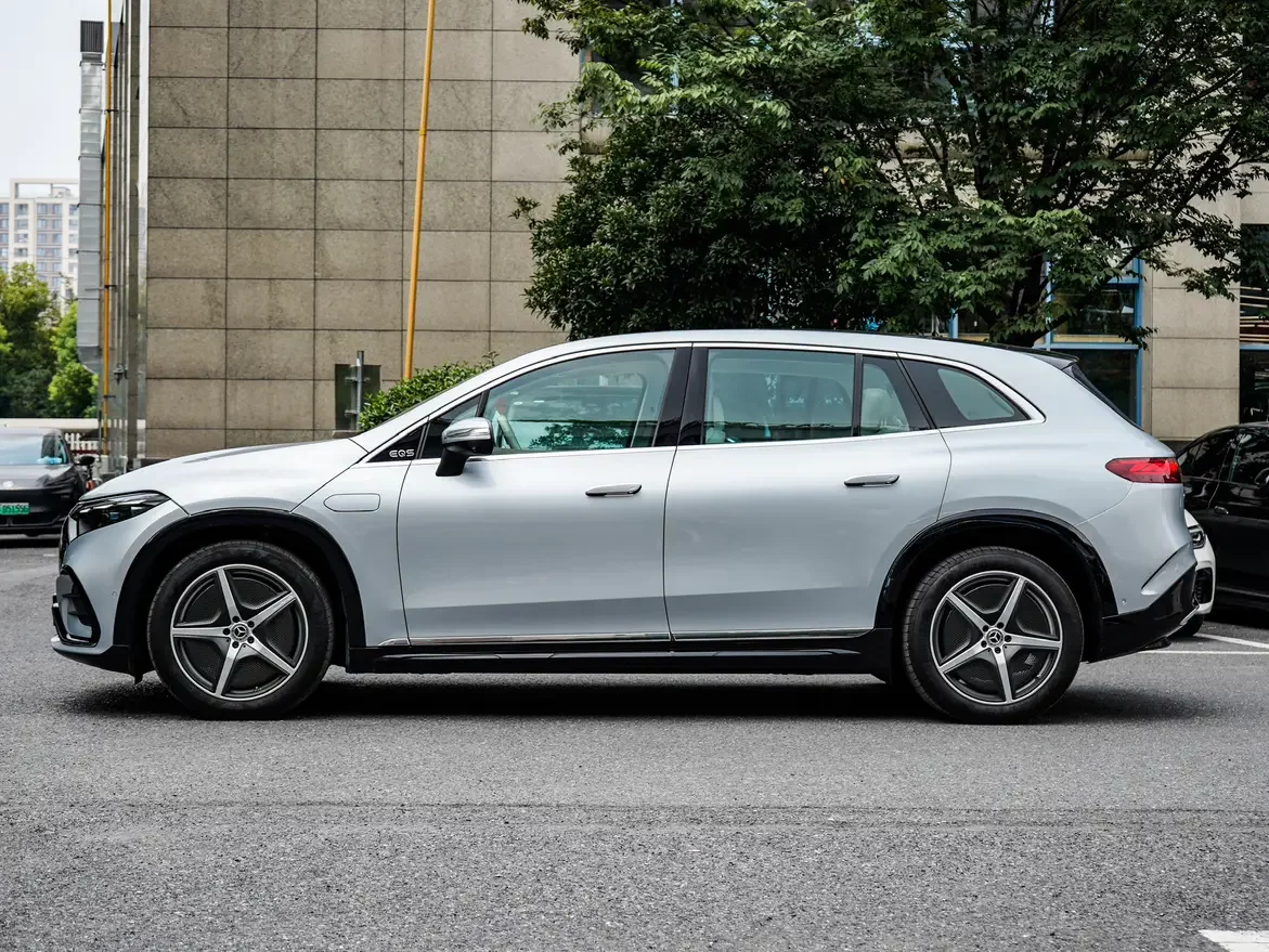 Mercedes-Benz EQS SUV