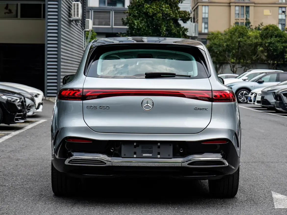 Mercedes-Benz EQS SUV