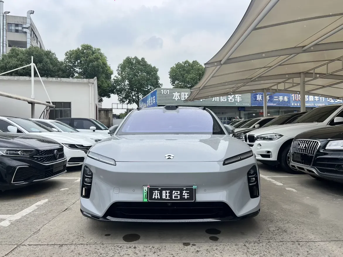NIO ET5T