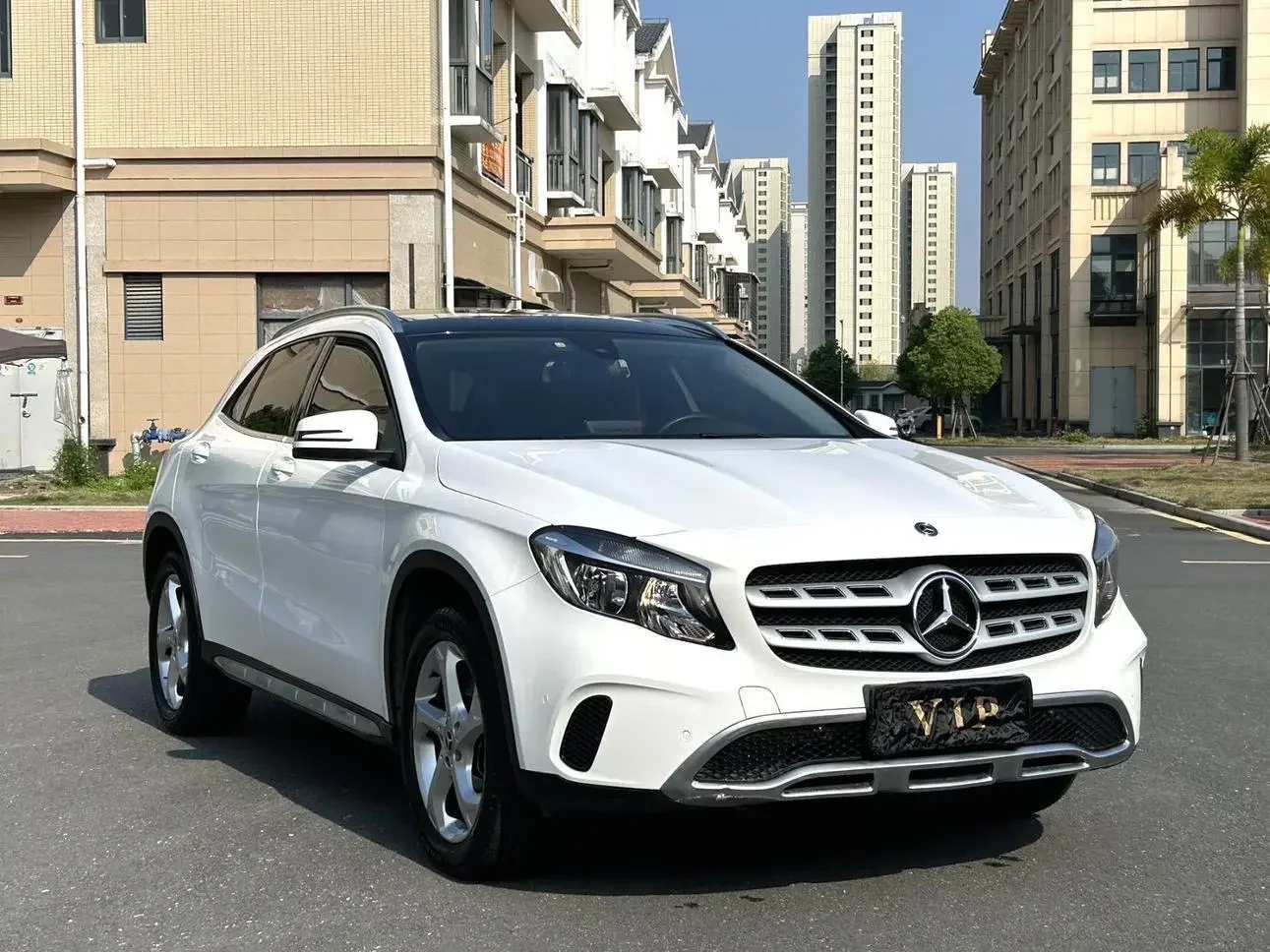 Mercedes-Benz GLA