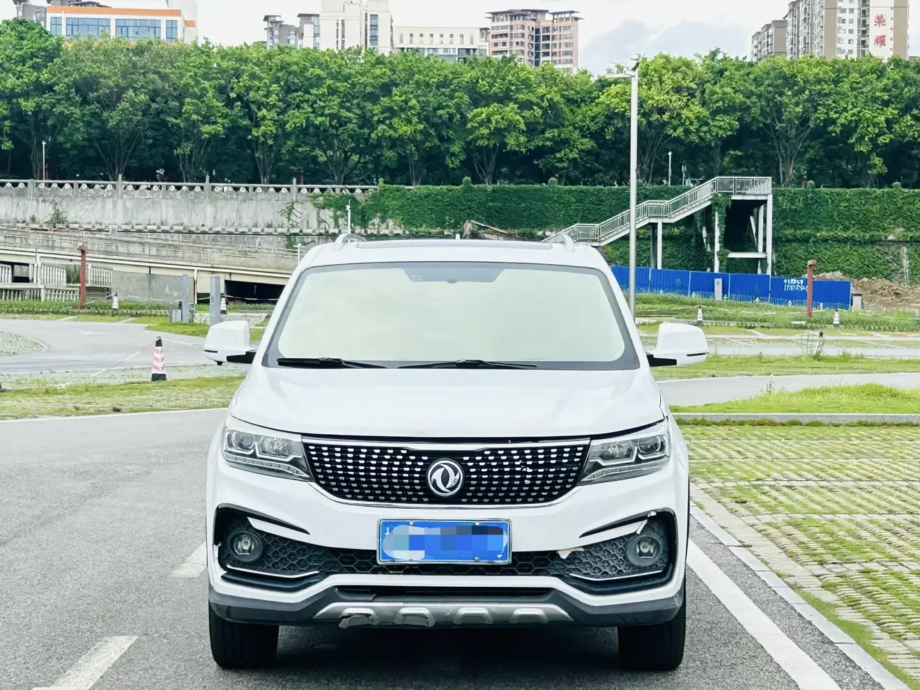 Forthing Jingyi X5