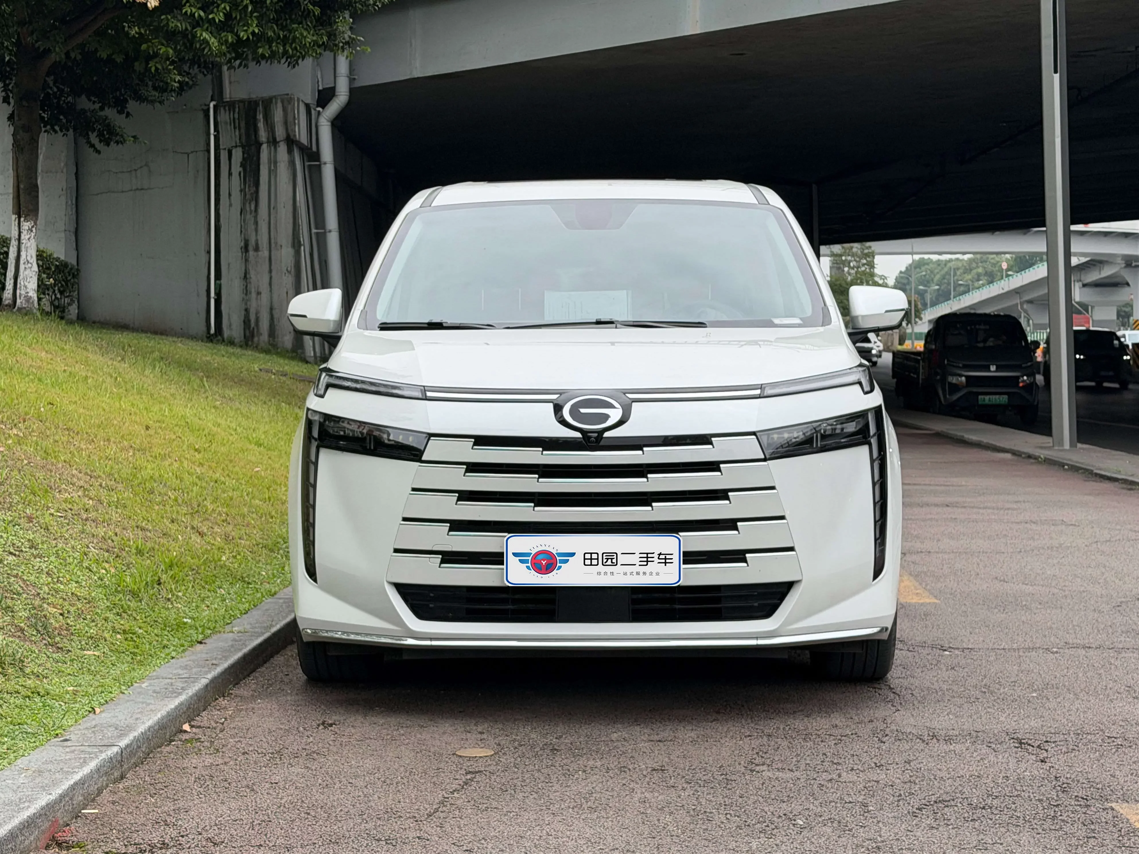 GAC Trumpchi E8 PHEV