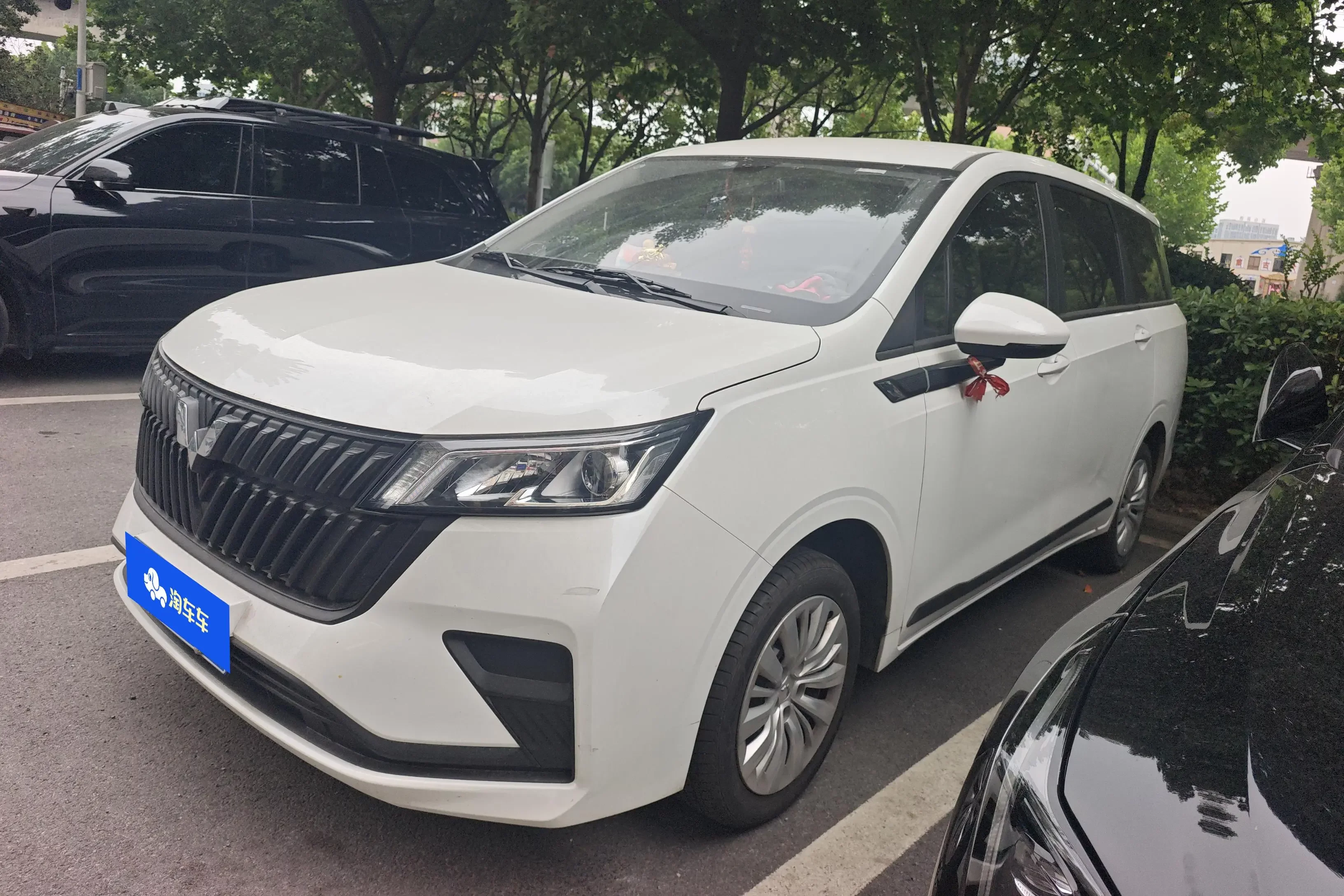 Wuling Jiachen