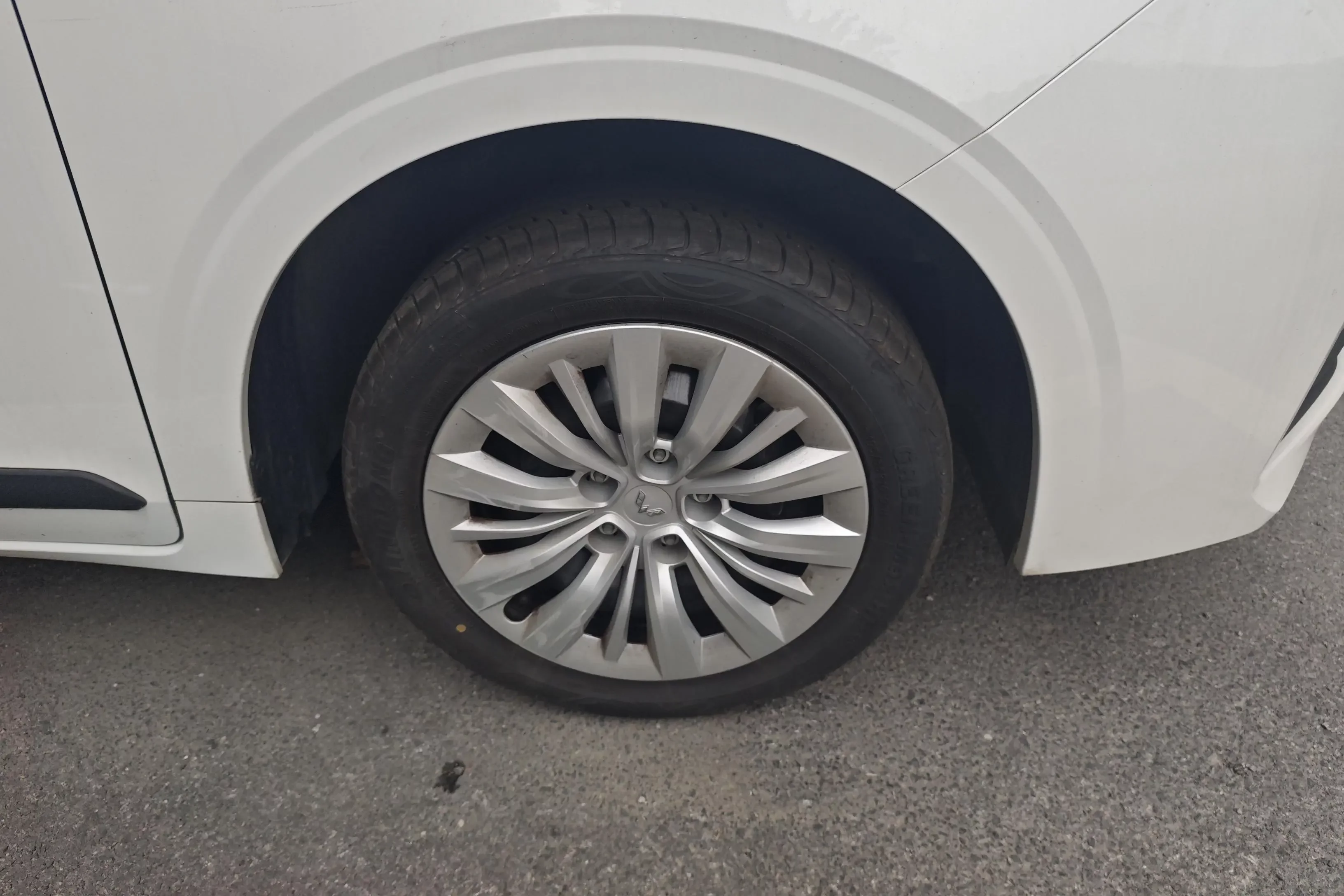 Wuling Jiachen