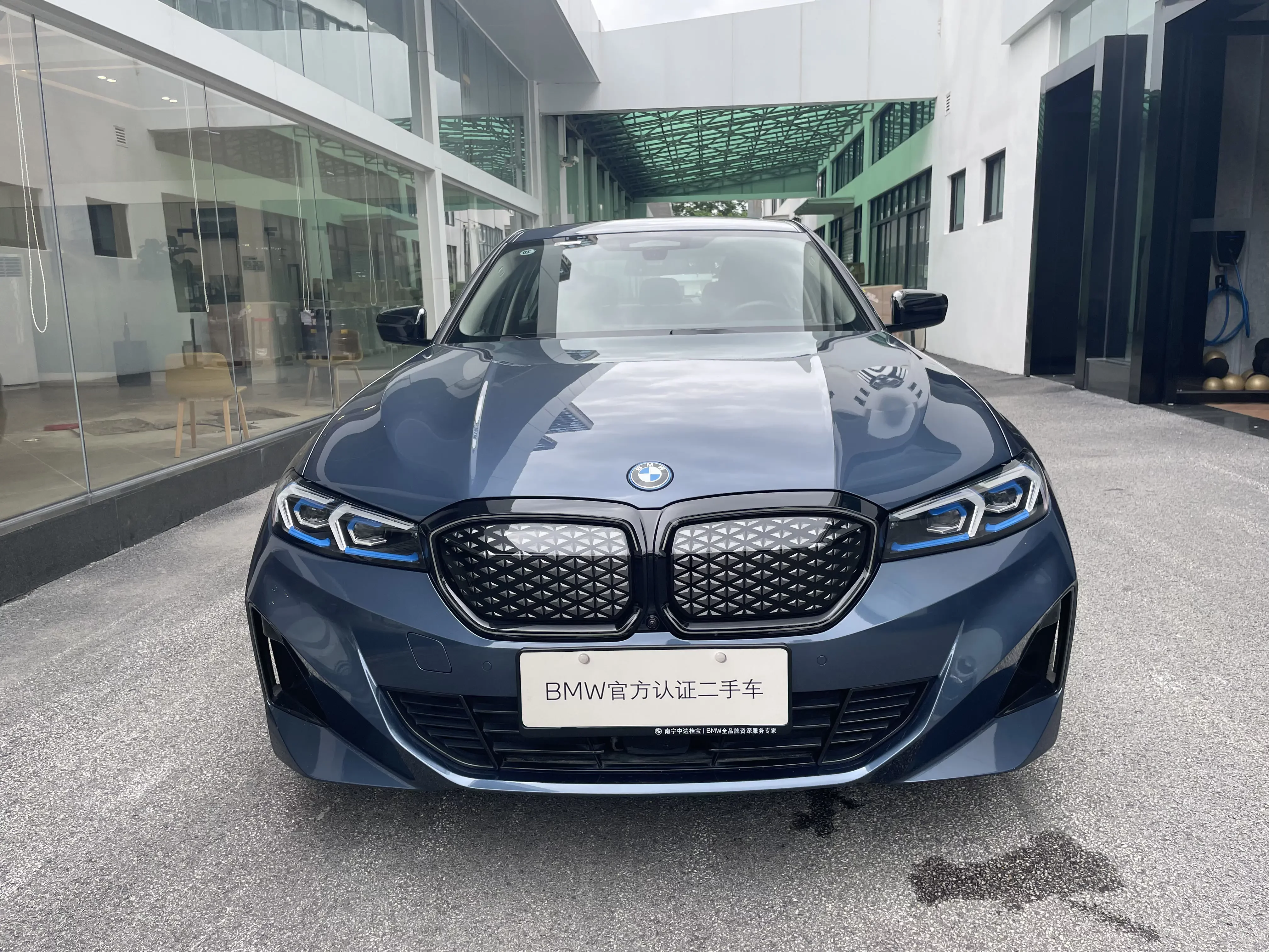 BMW i3