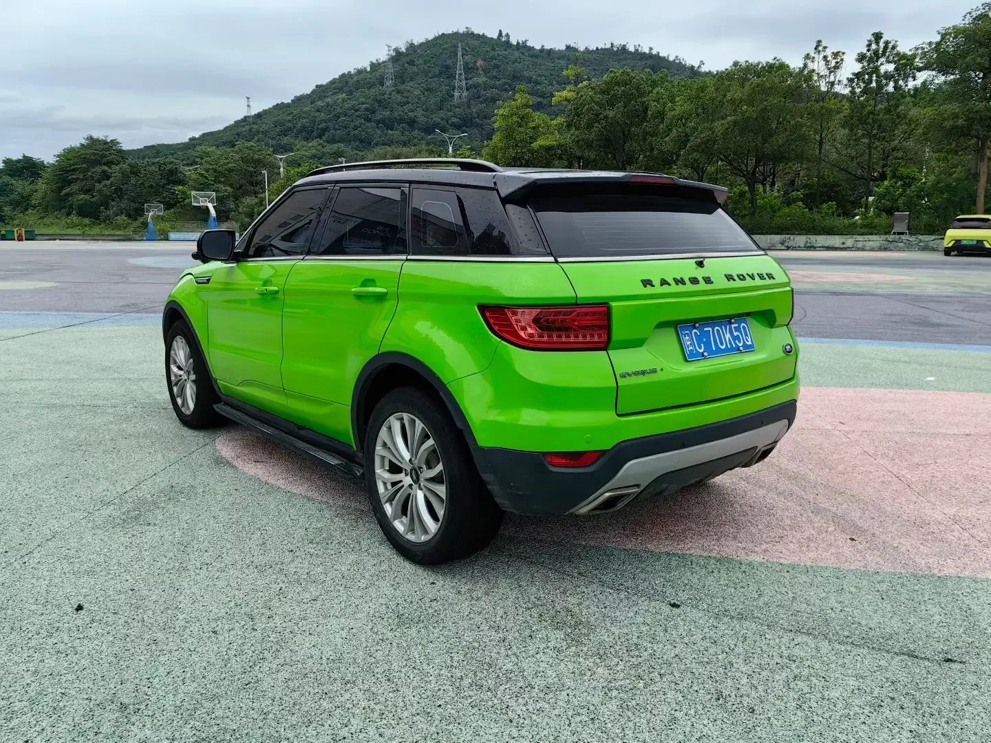 Lu Feng Landwind X7