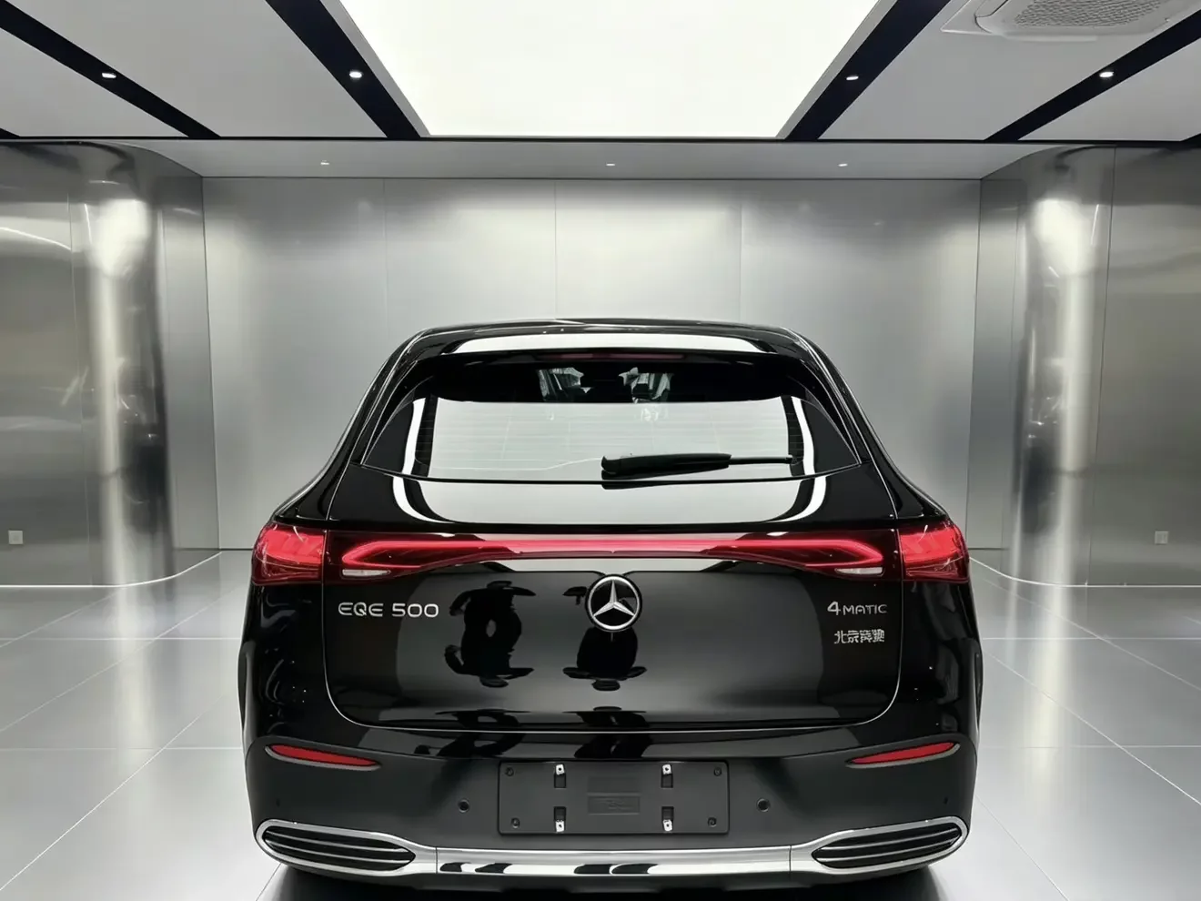 Mercedes-Benz EQE SUV