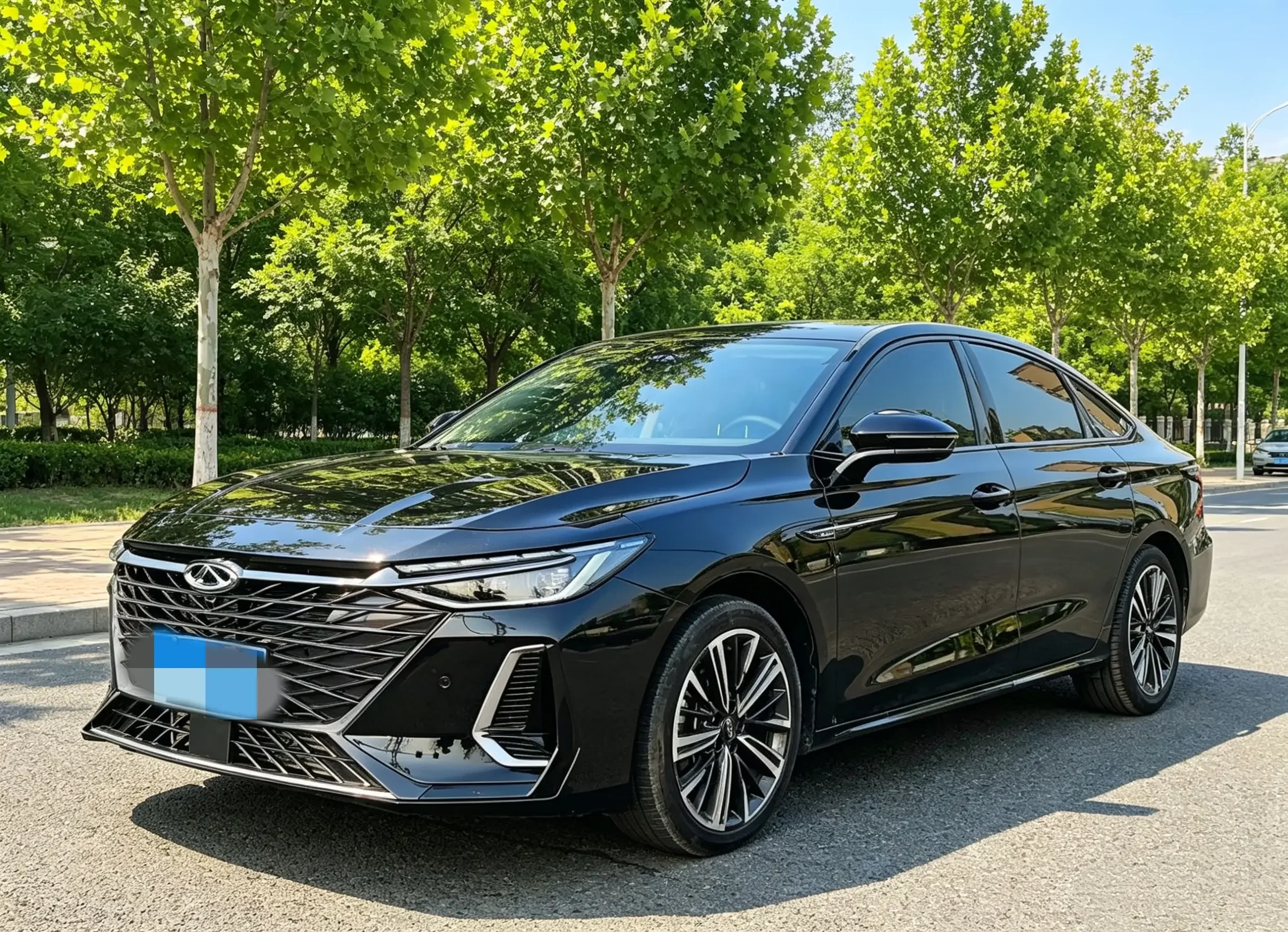 Chery Arrizo 8