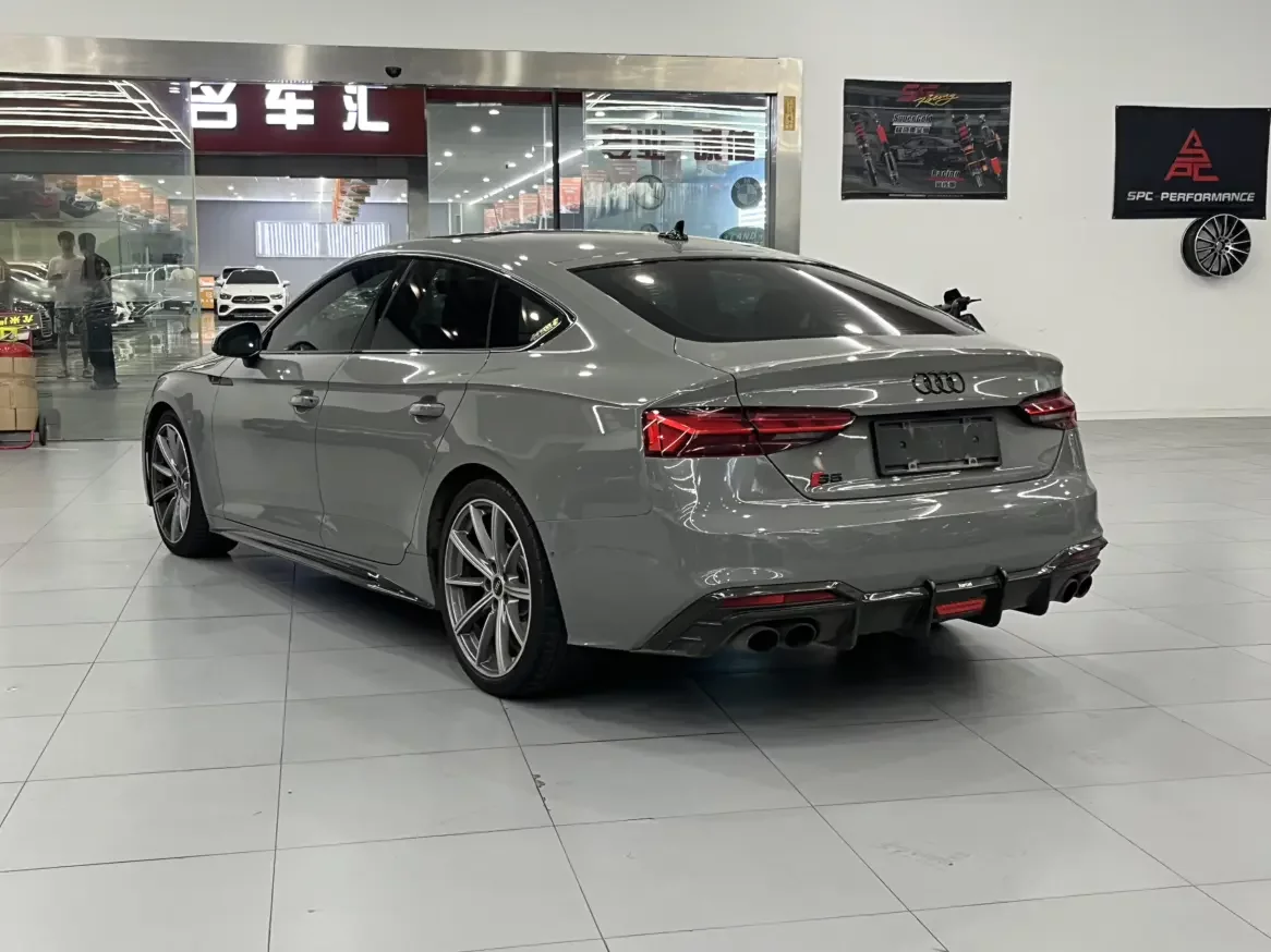 Audi S5
