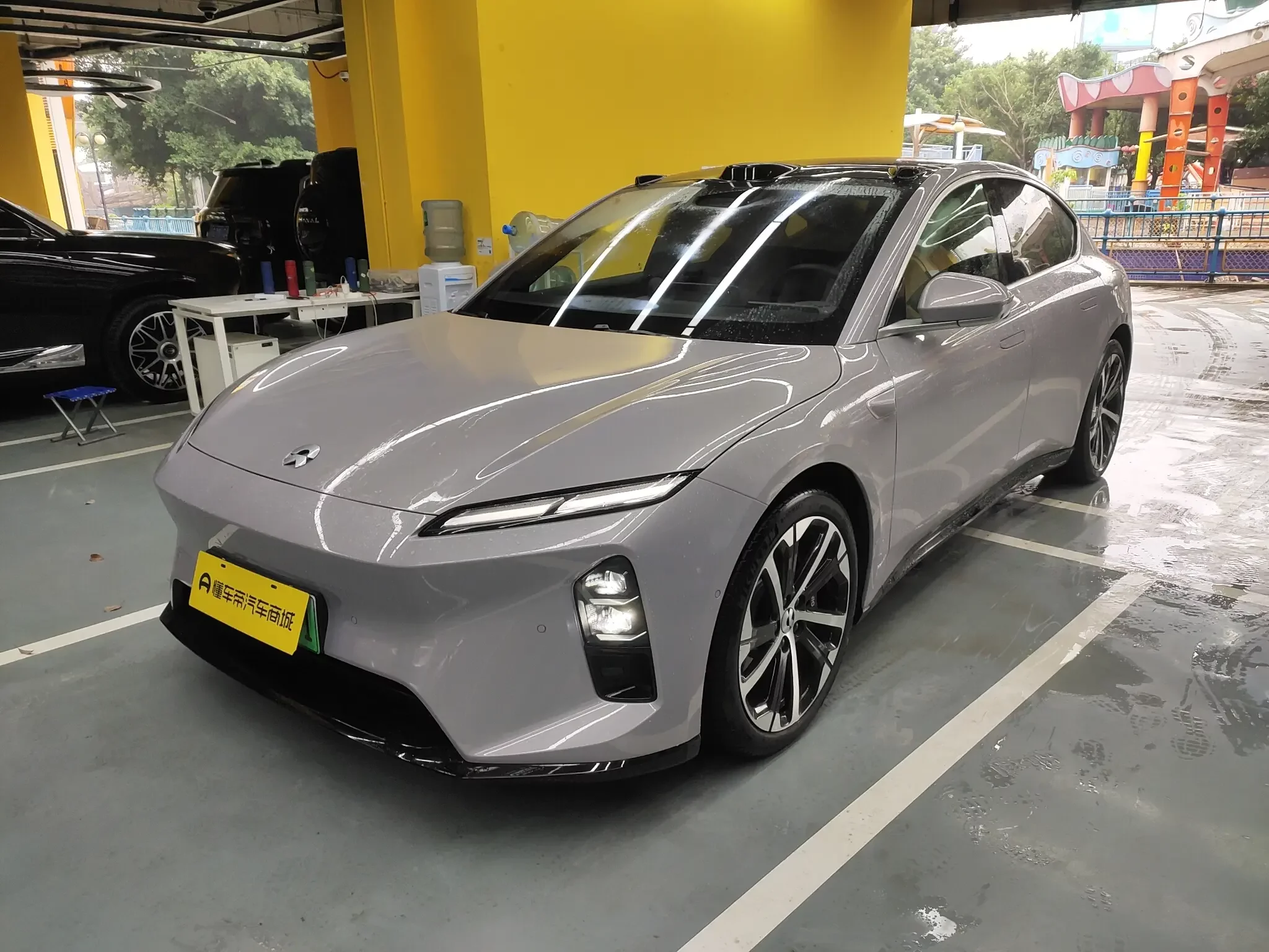 NIO ET5