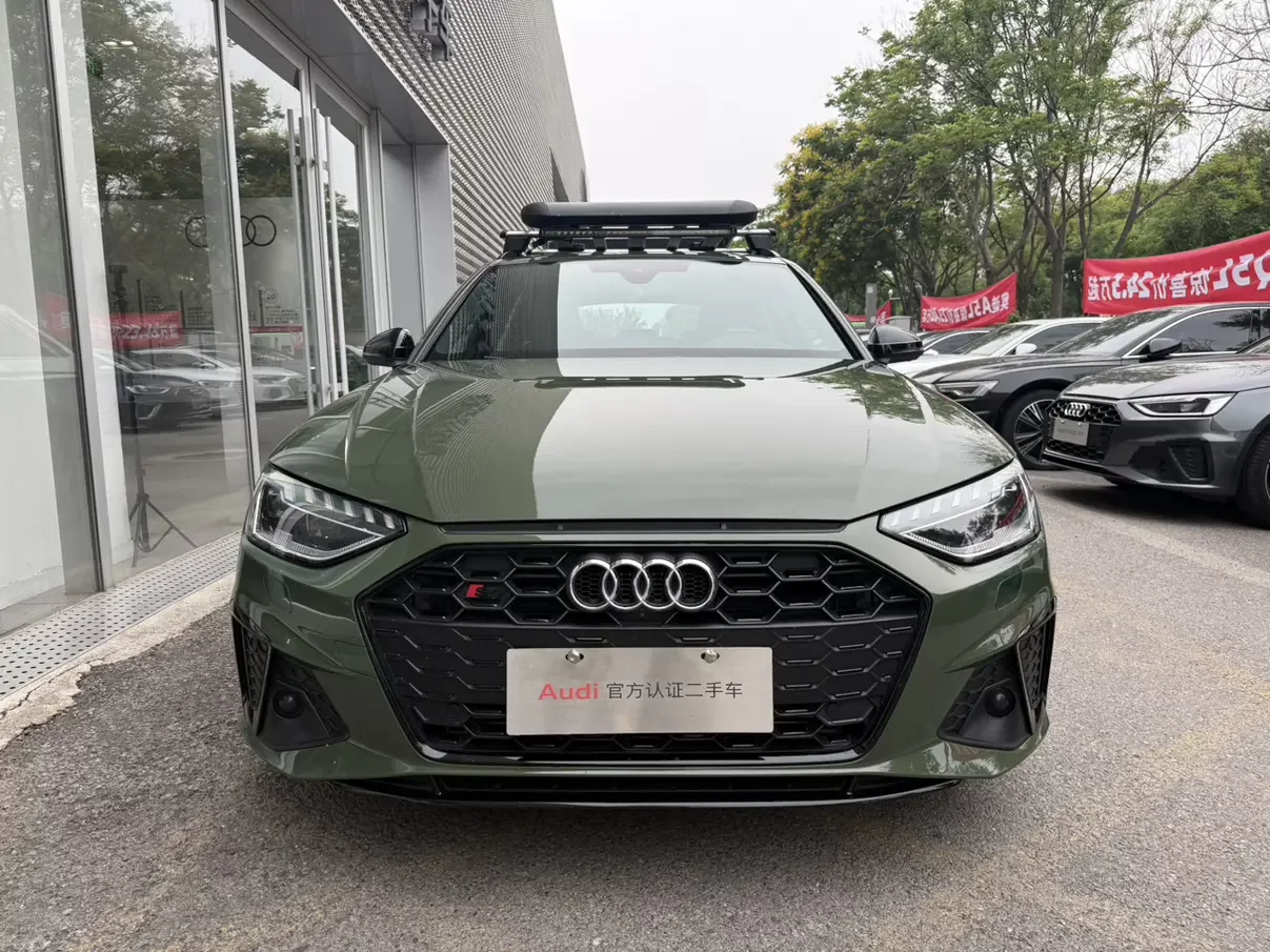 Audi S4  из Китая