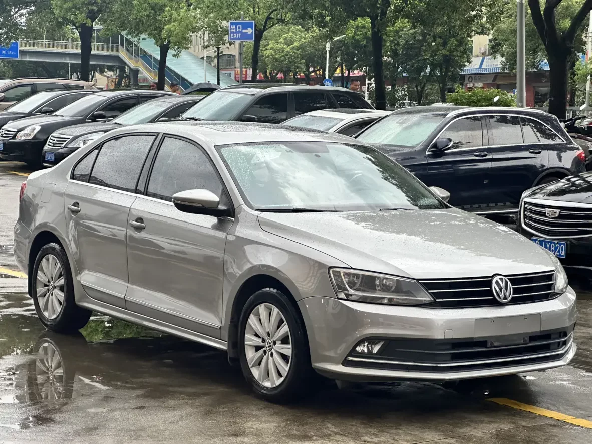 Volkswagen Sagitar