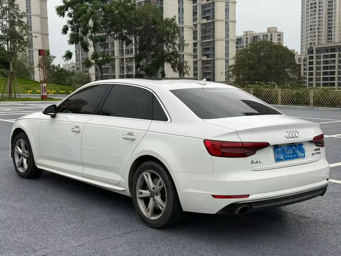 Audi A4L