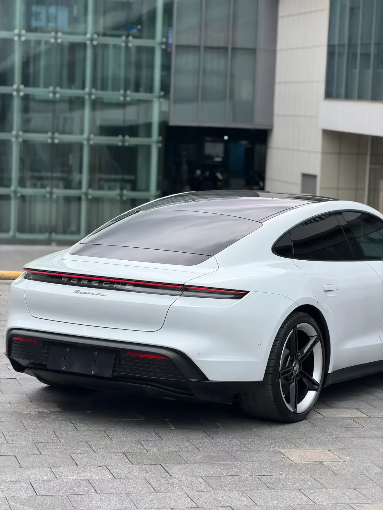 Porsche Taycan