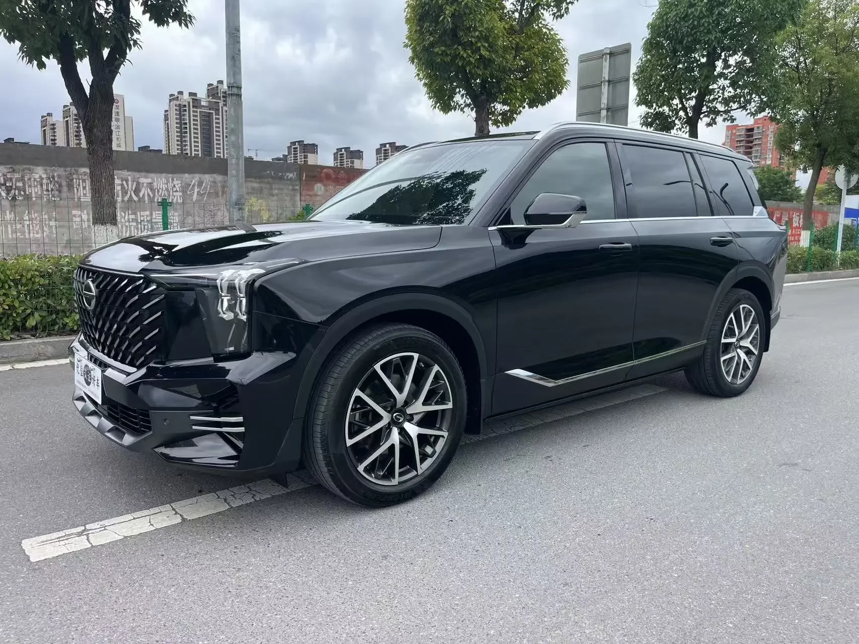 GAC Trumpchi GS8  из Китая