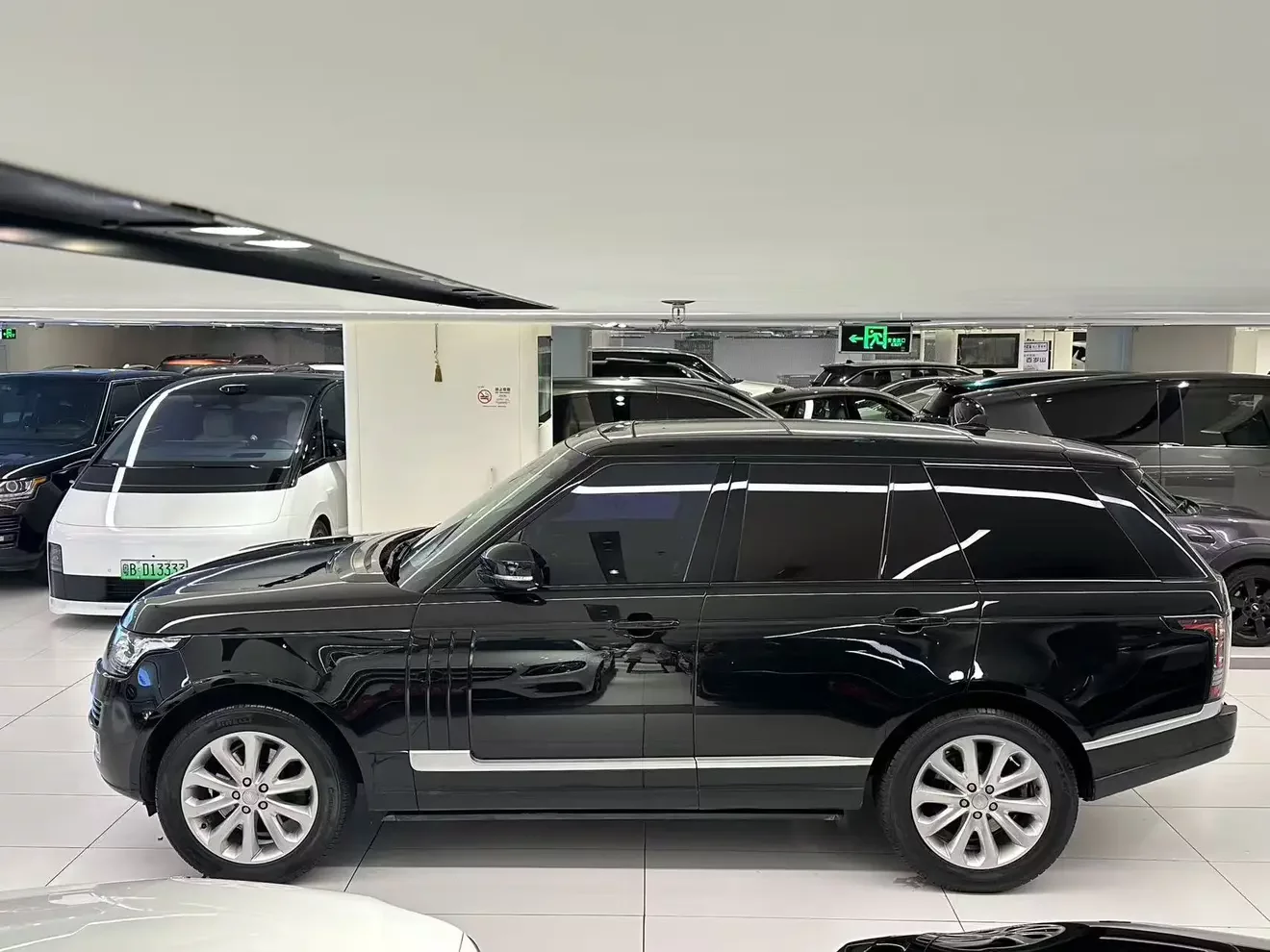 Land Rover range rover