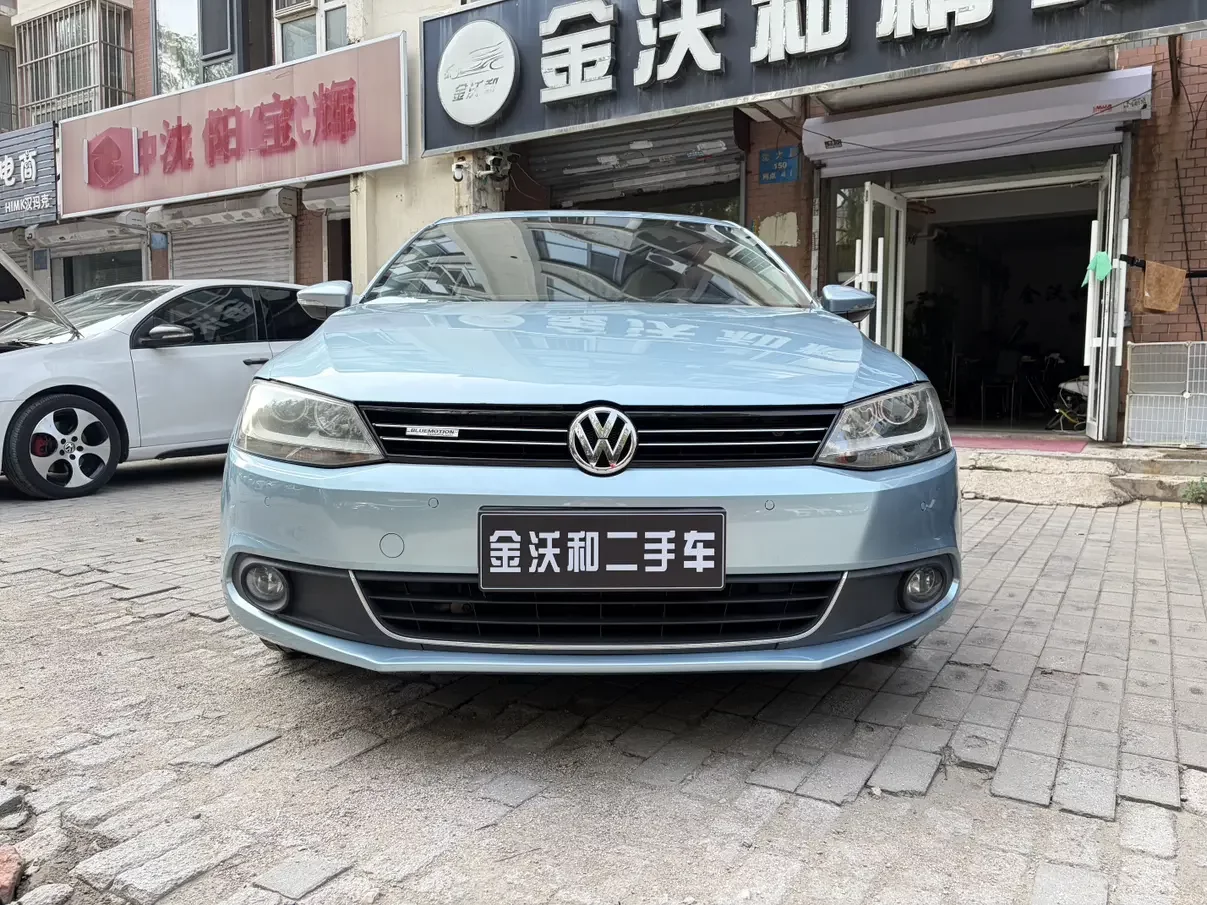 Volkswagen Sagitar
