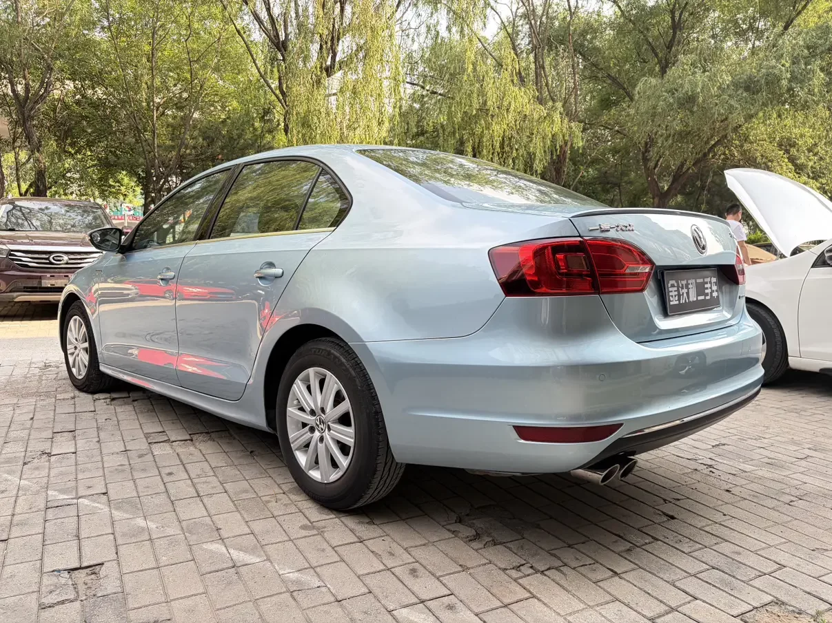 Volkswagen Sagitar
