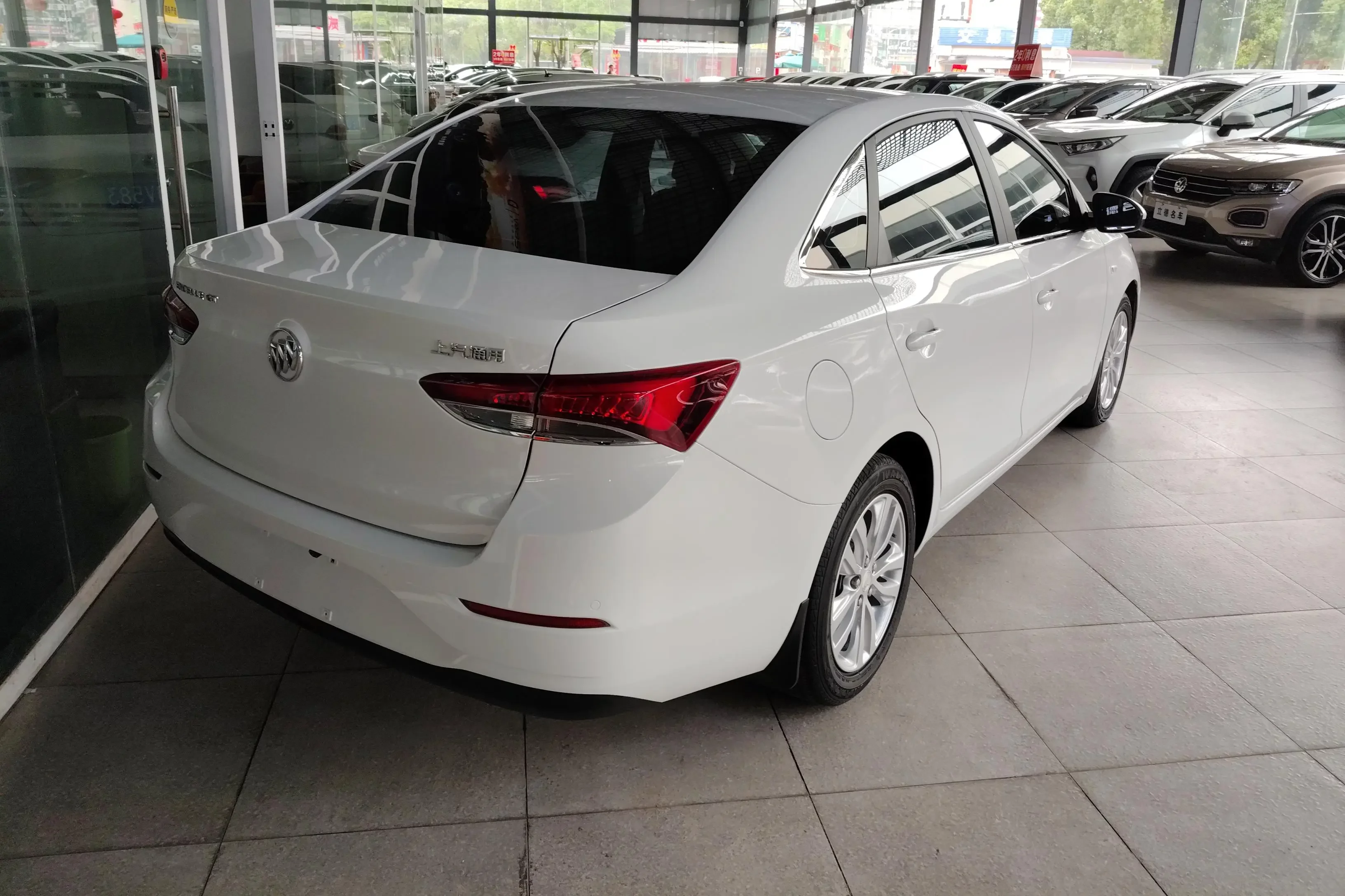 Buick Yinglang