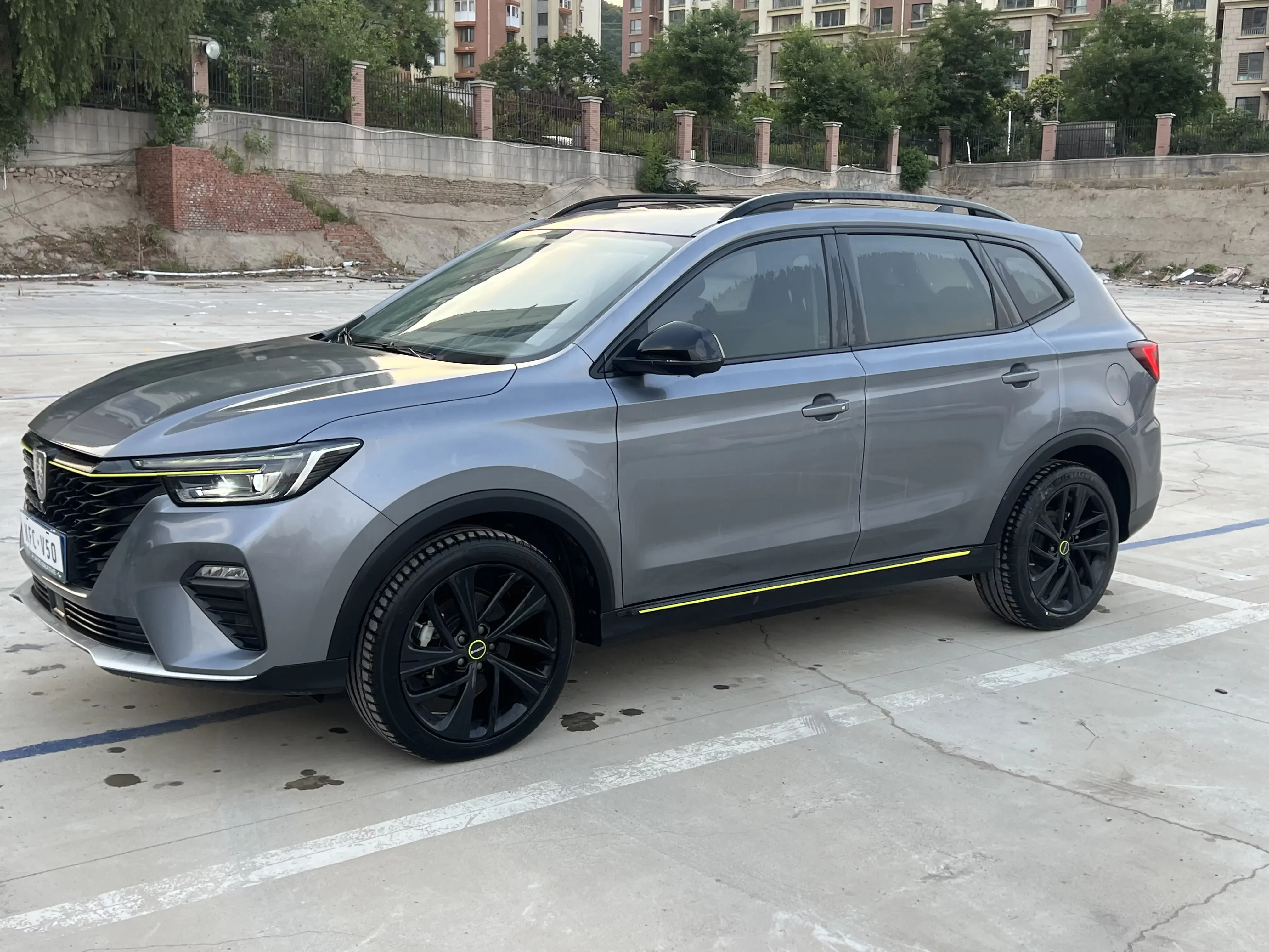 Roewe RX5