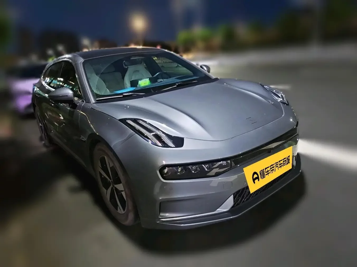 ZEEKR 001