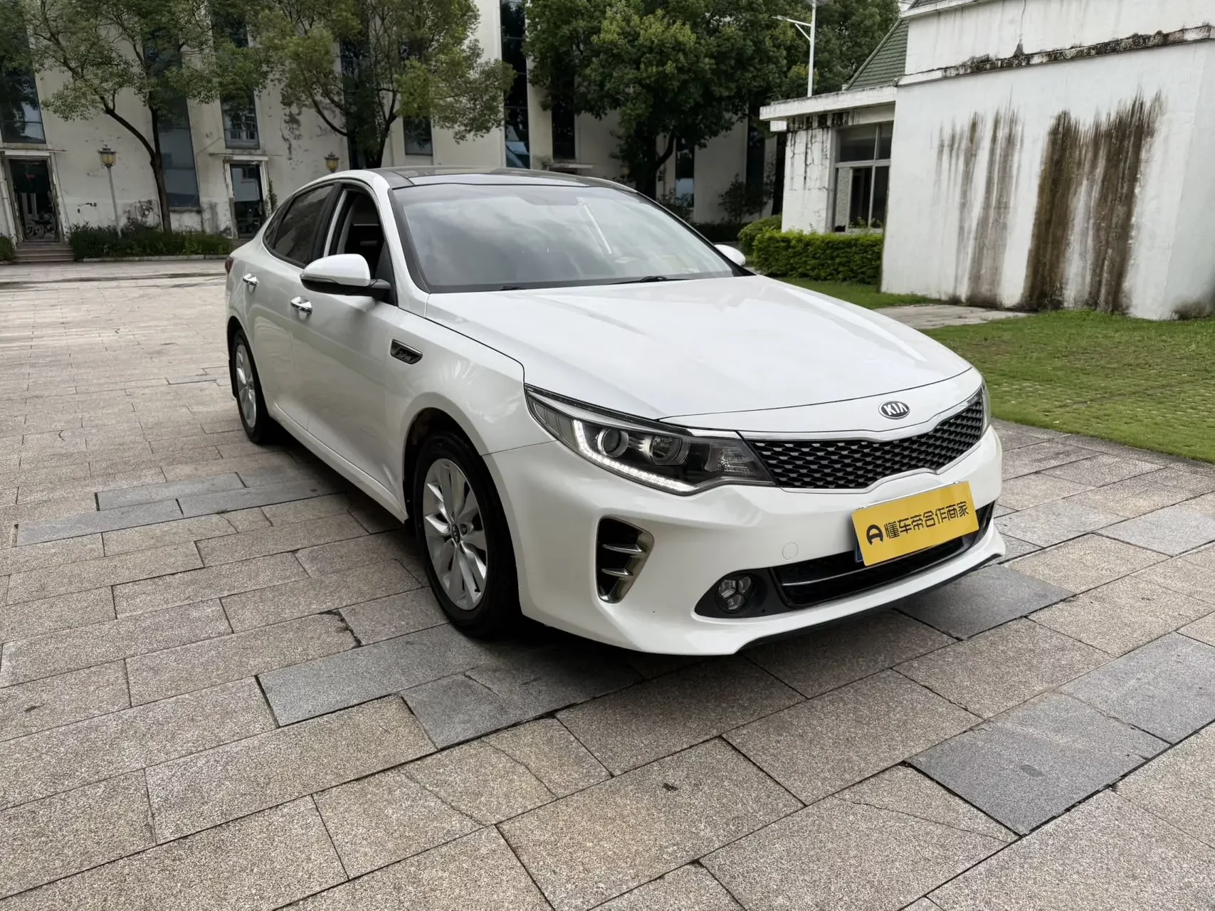 Kia K5