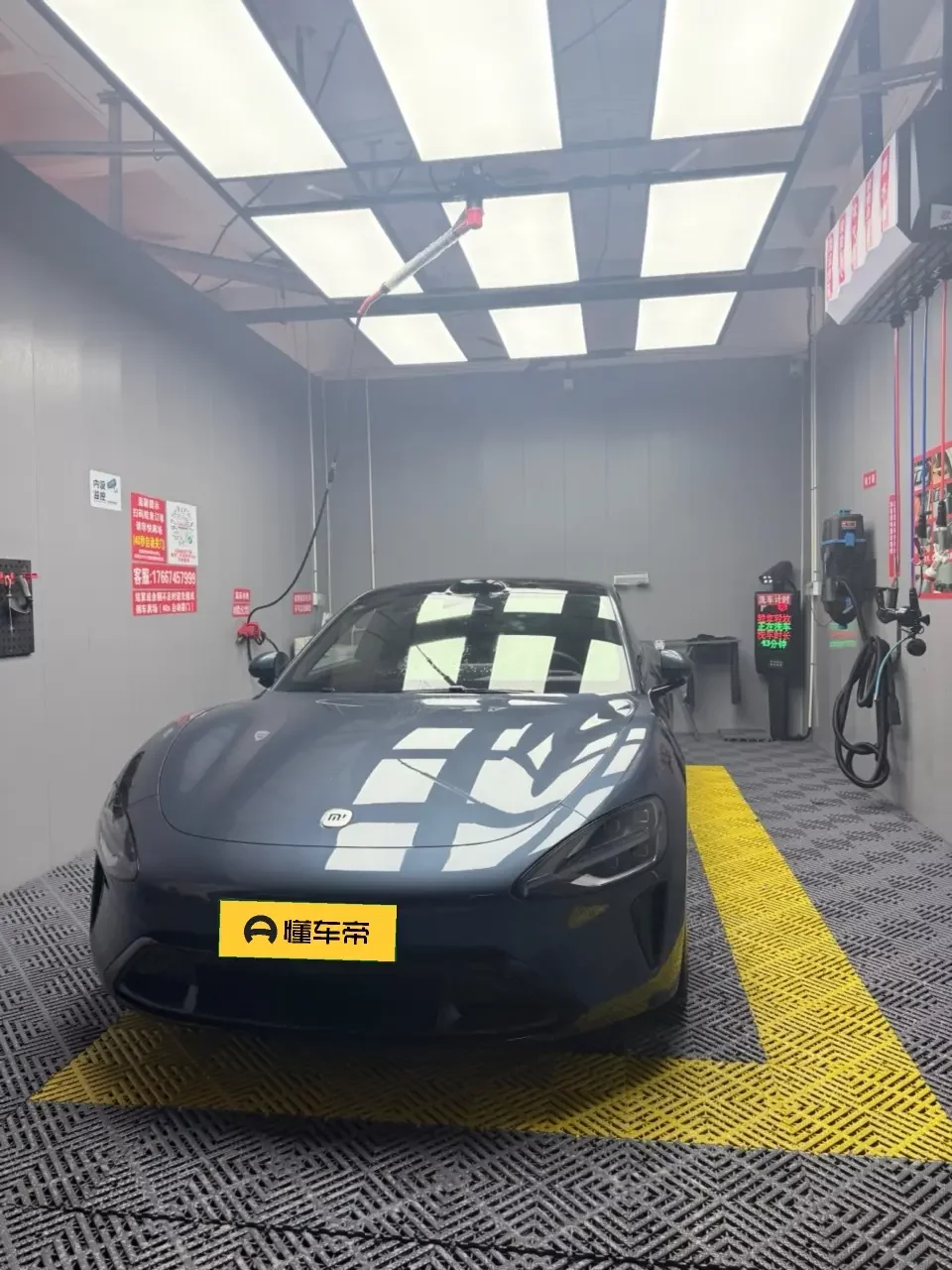 Xiaomi car Xiaomi SU7  из Китая