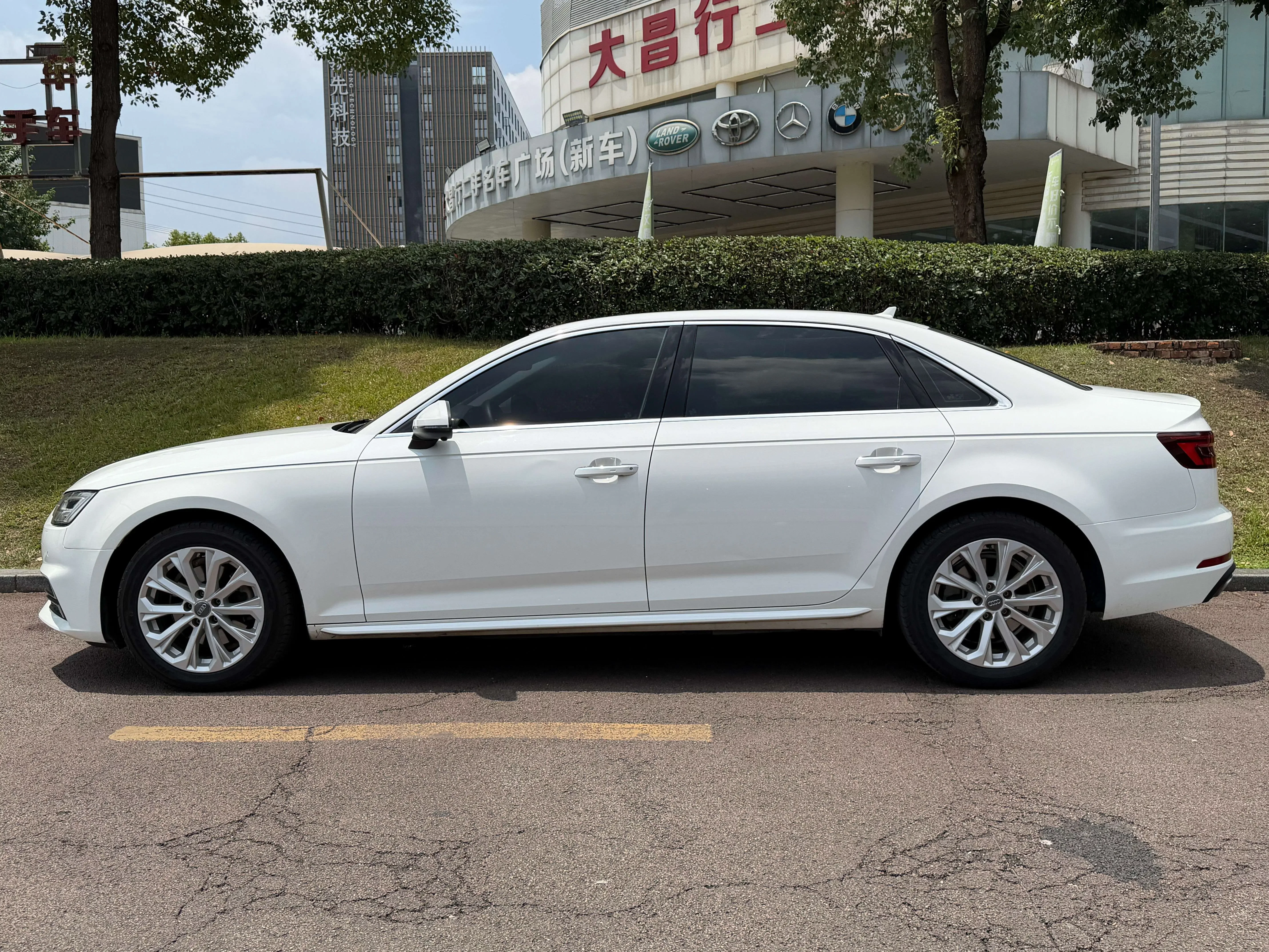 Audi A4L