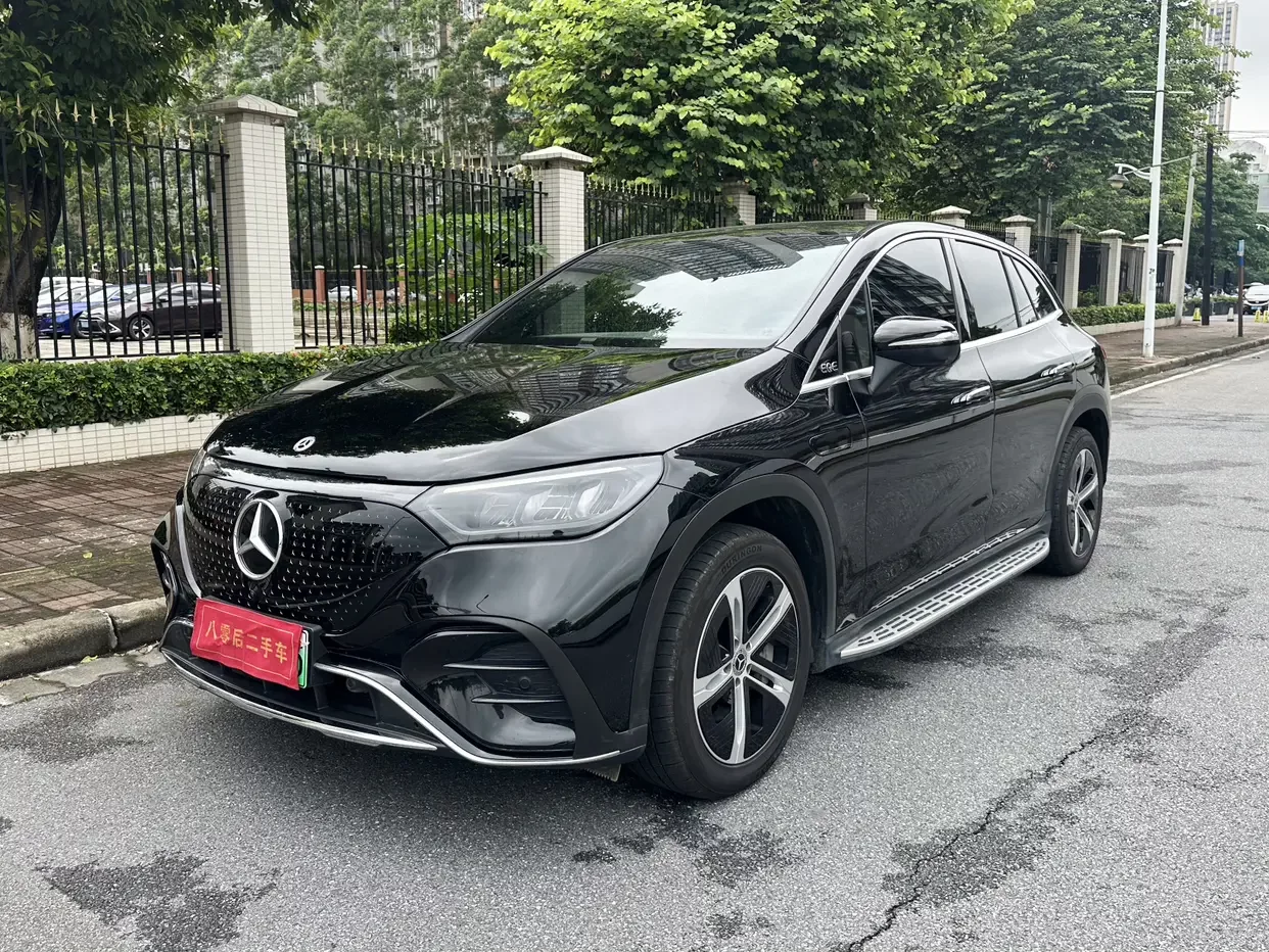 Mercedes-Benz EQE SUV