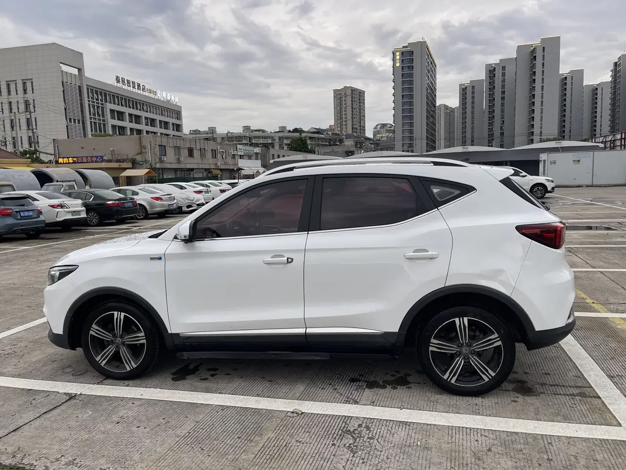 MG ZS