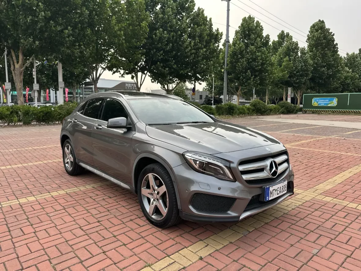 Mercedes-Benz GLA