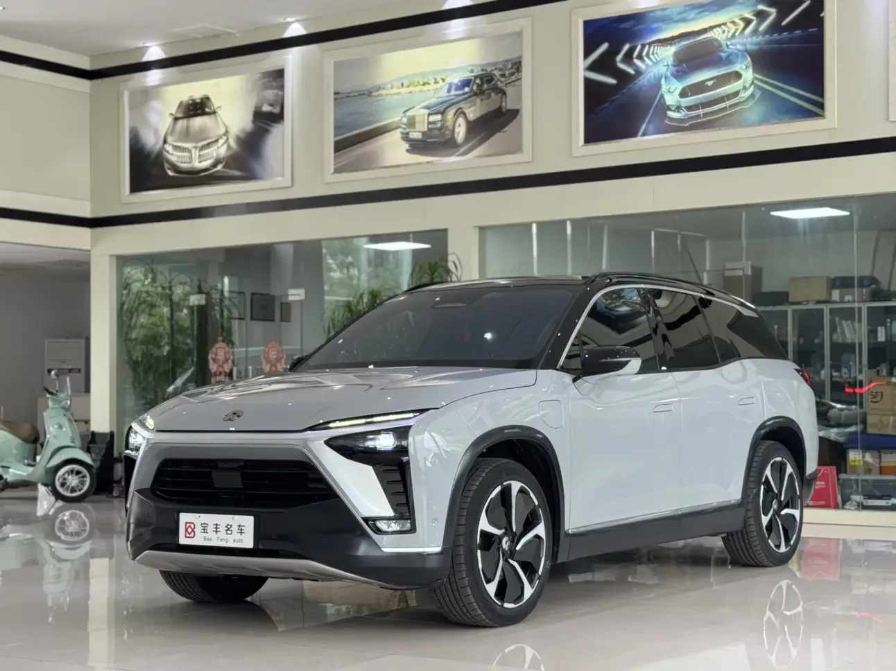 NIO ES8  из Китая