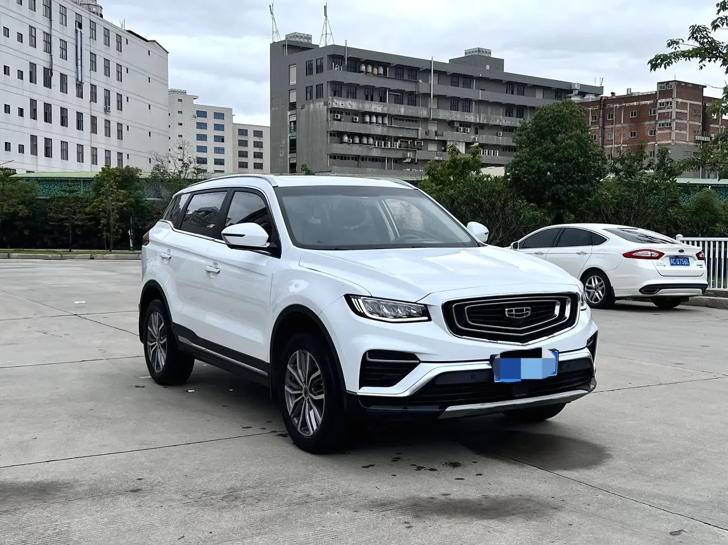 Geely Atlas