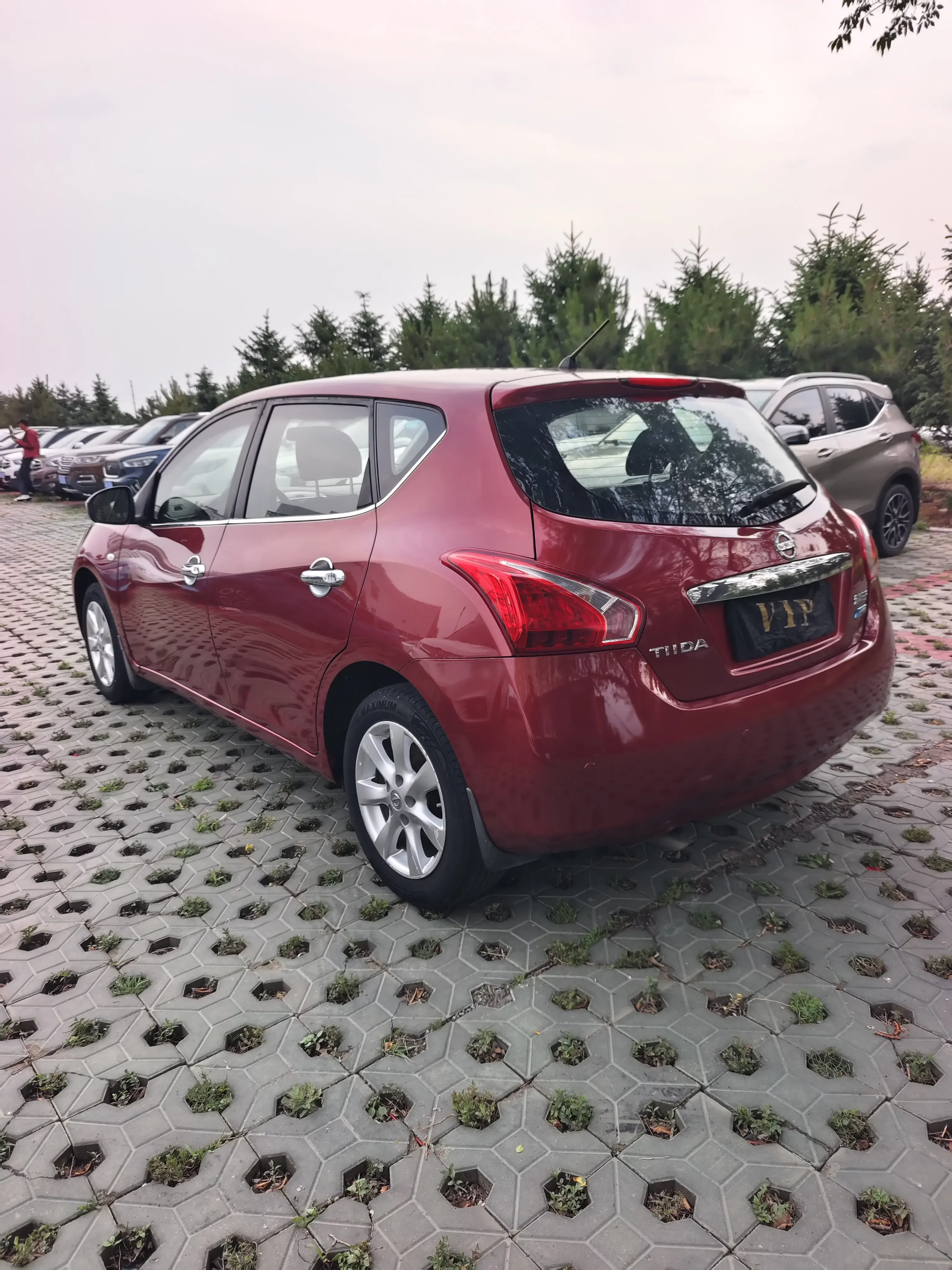 Nissan Tiida