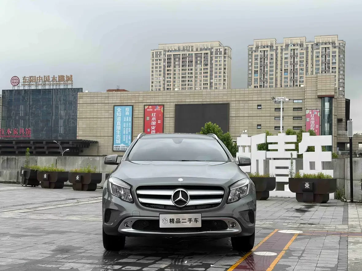 Mercedes-Benz GLA