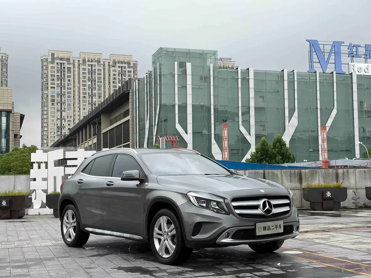 Mercedes-Benz GLA